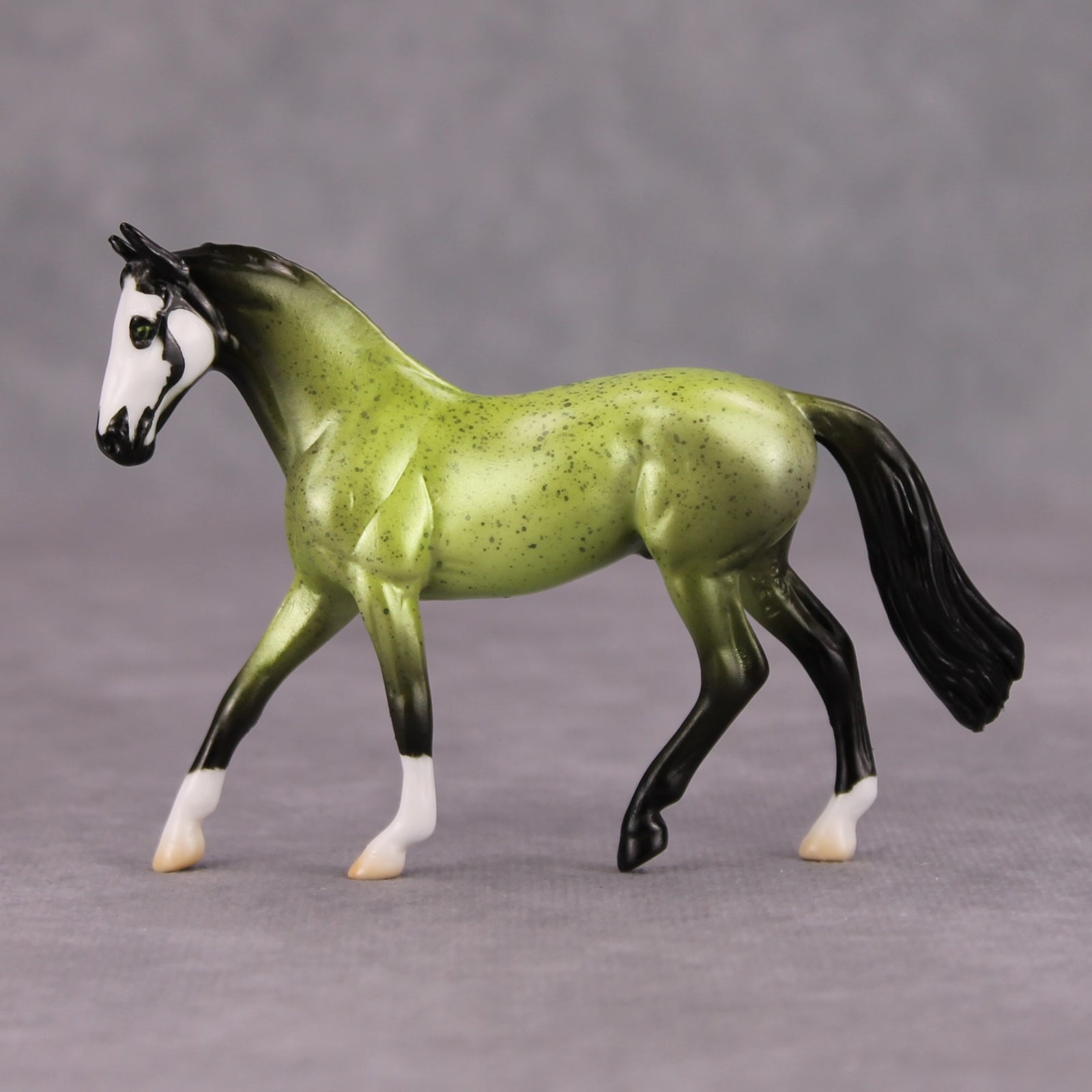 Spaceman OOAK Green Skull Deco Warmblood Chip By Jess Hamill MM24