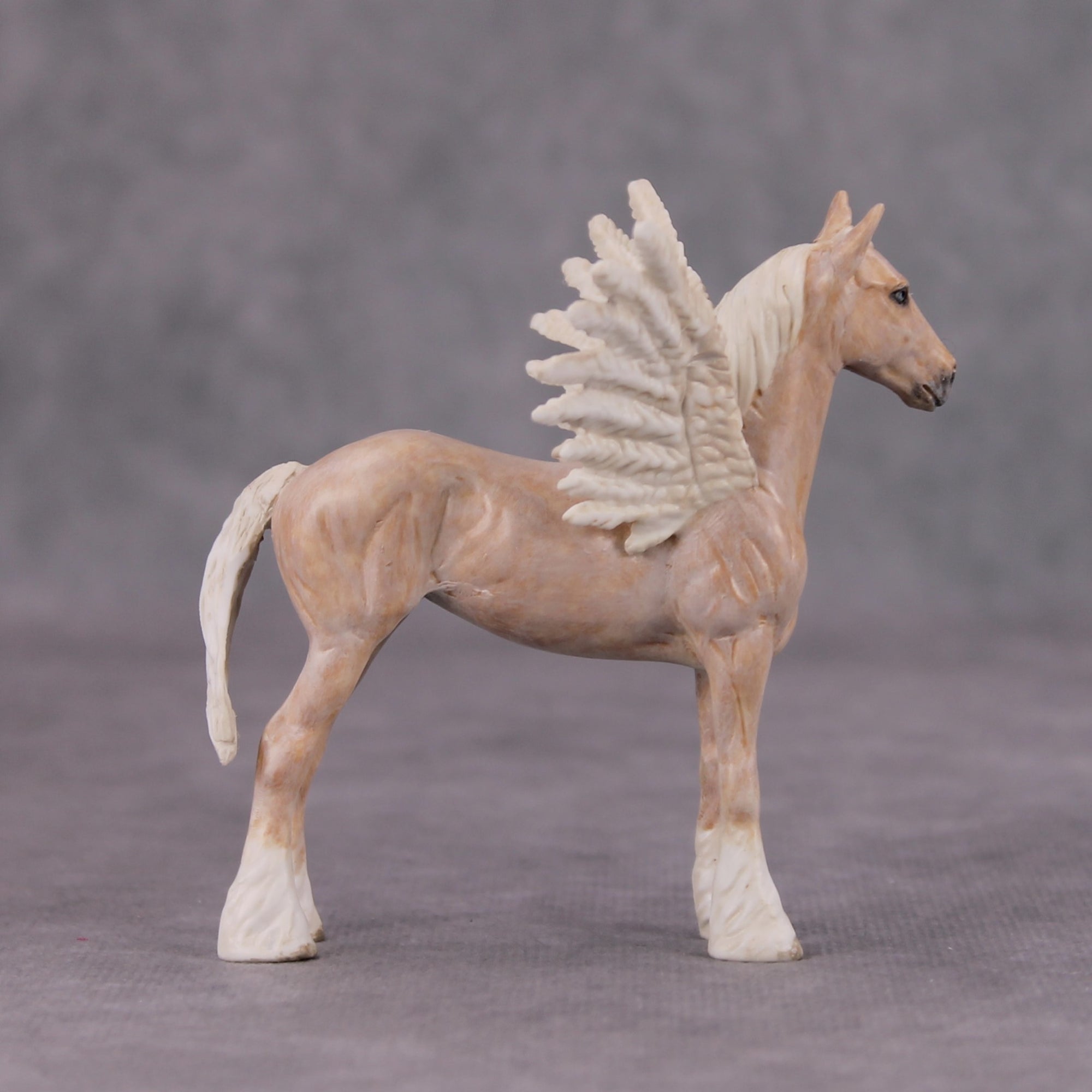 White Shade Of Pale OOAK Custom Palomino Draft Chip By Andrea Thomason MM24 MHP Auction