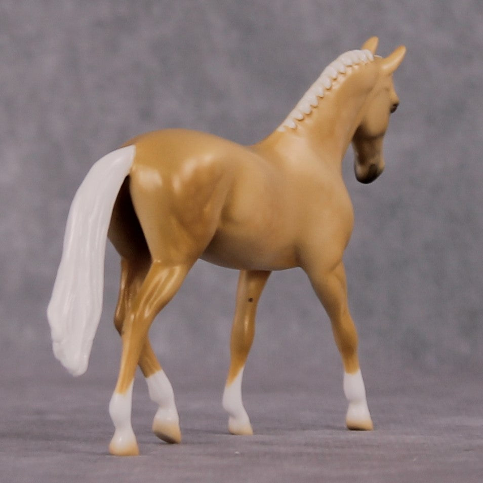 "Apricity" OOAK Dappled Palomino Warmblood Chip By Ellen Robbins Shakespeare Sonnet 18 & 130 Chips CL25