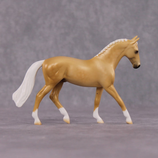 "Apricity" OOAK Dappled Palomino Warmblood Chip By Ellen Robbins Shakespeare Sonnet 18 & 130 Chips CL25