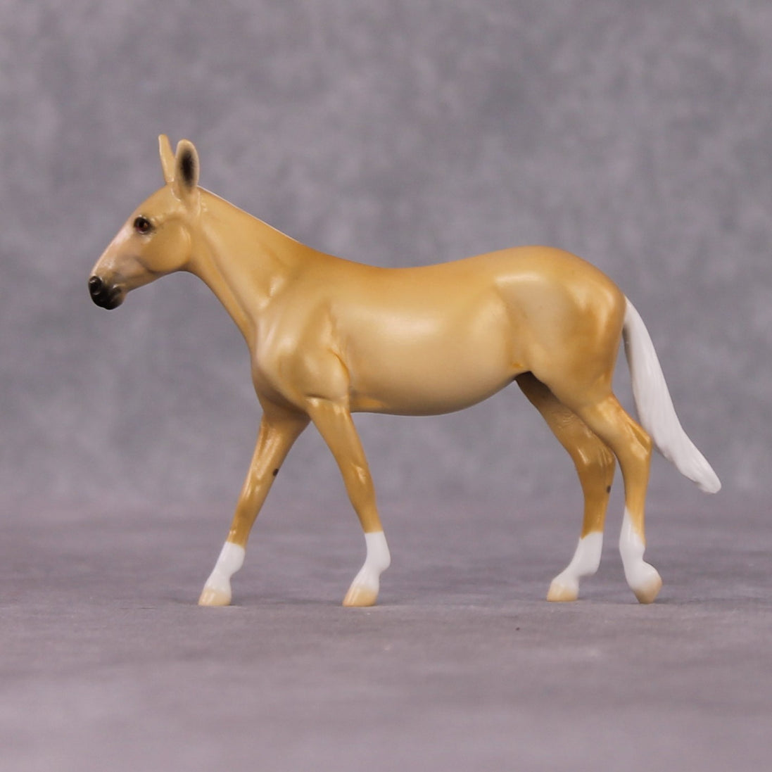 "Leora" OOAK Dappled Palomino Mule Chip By Ellen Robbins Shakespeare Sonnet 18 & 130 Chips CL25