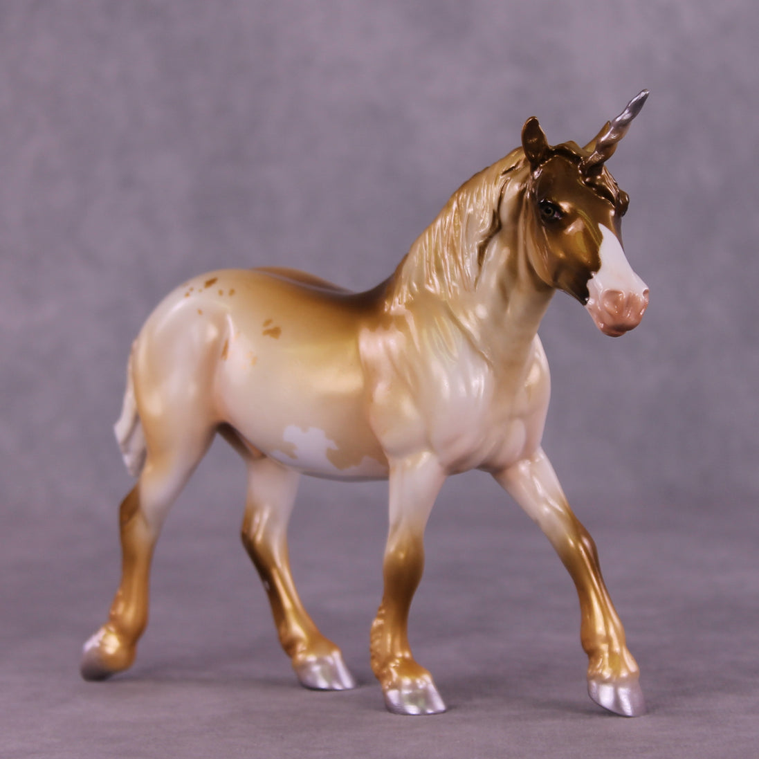 "Lanakila Three" LE-7 Pebbles Drafter Unicorn by Jess Hamill LHS25 Prize Model Run