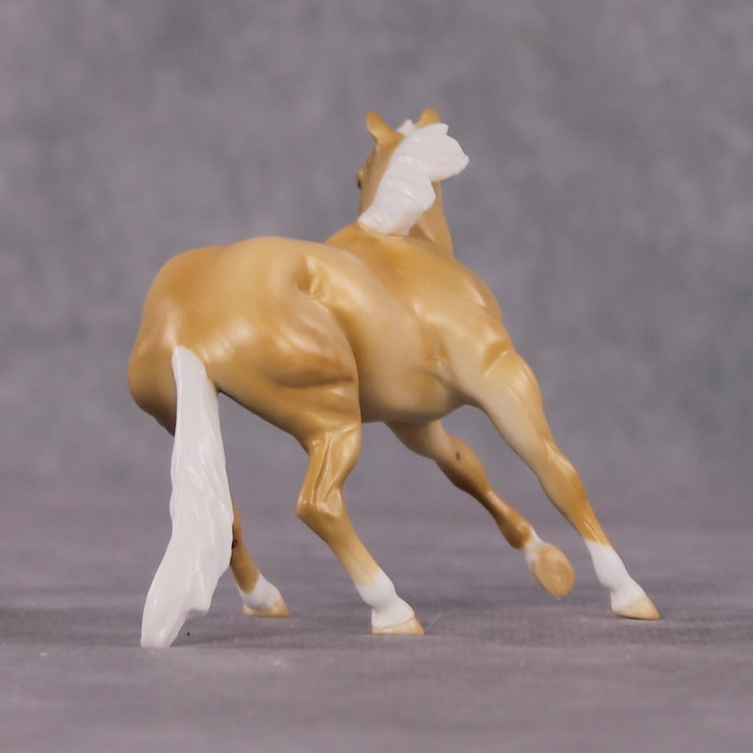 "Lucie" OOAK Dappled Palomino Cutter Chip By Ellen Robbins Shakespeare Sonnet 18 & 130 Chips CL25