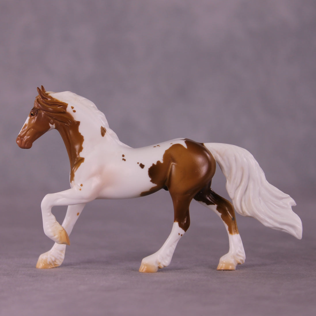 "Clive" LE-4 Friesian Chip By Anna Rieck $99 Chips Sale