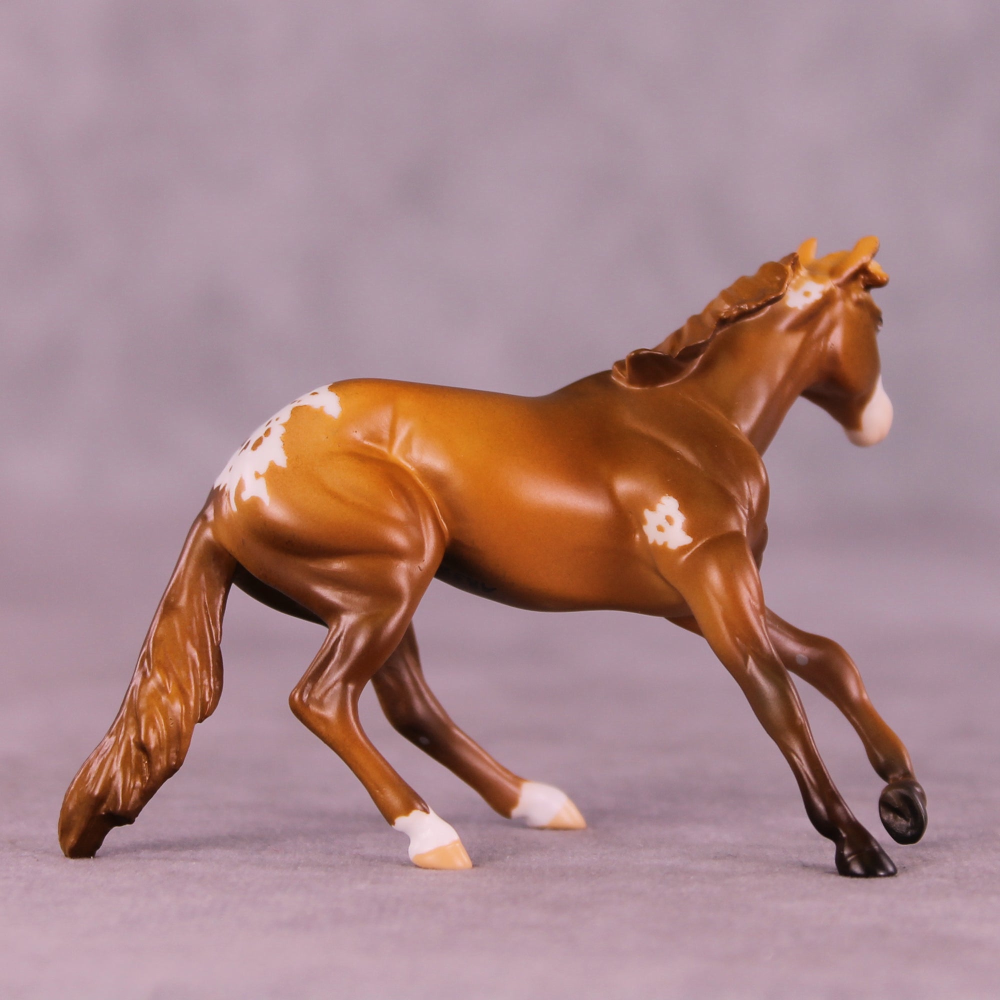 Light Roast LE-5 Chip Cutting Horse by Anna Rieck October $99 Chips