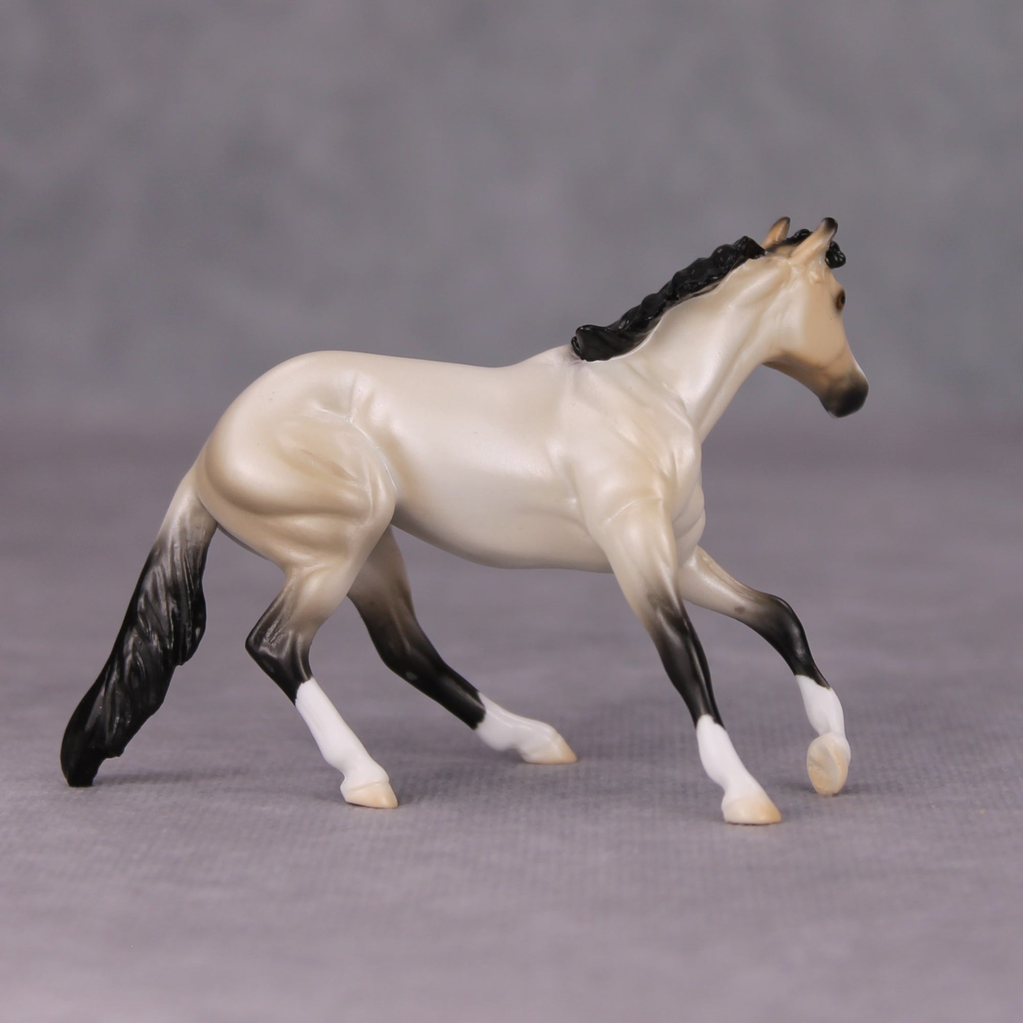 Voices Down the Corridor OOAK Buckskin Roan Cutter Chip By Ellen Robbins MM24