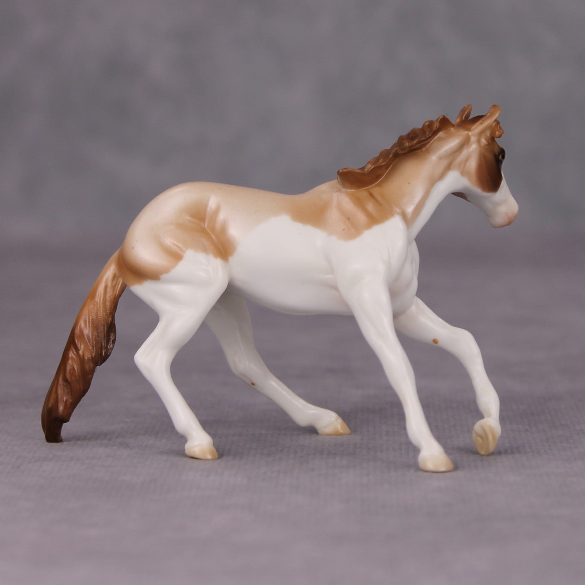 Pink Champagne On Ice OOAK Red Roan Cutter Chip By Ellen Robbins MM24