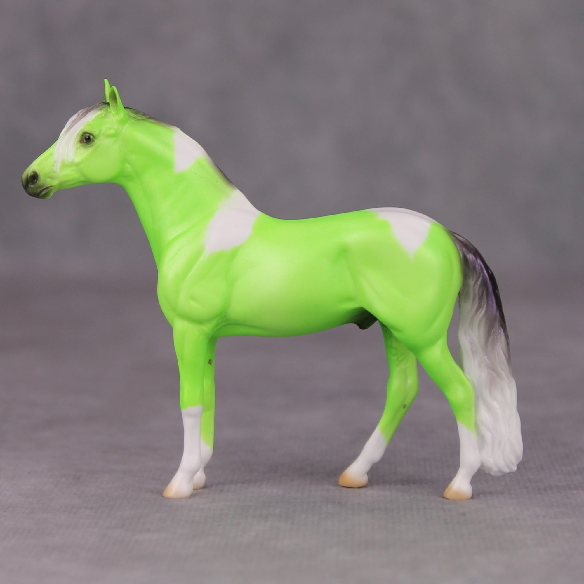 Phineegan OOAK Lime Green Deco Andalusian Chip By Ellen Robbins MM24
