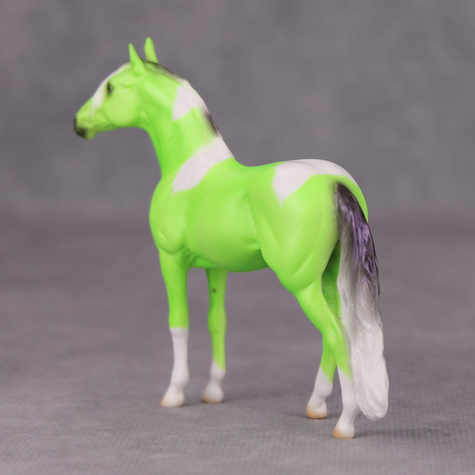 Phineegan OOAK Lime Green Deco Andalusian Chip By Ellen Robbins MM24