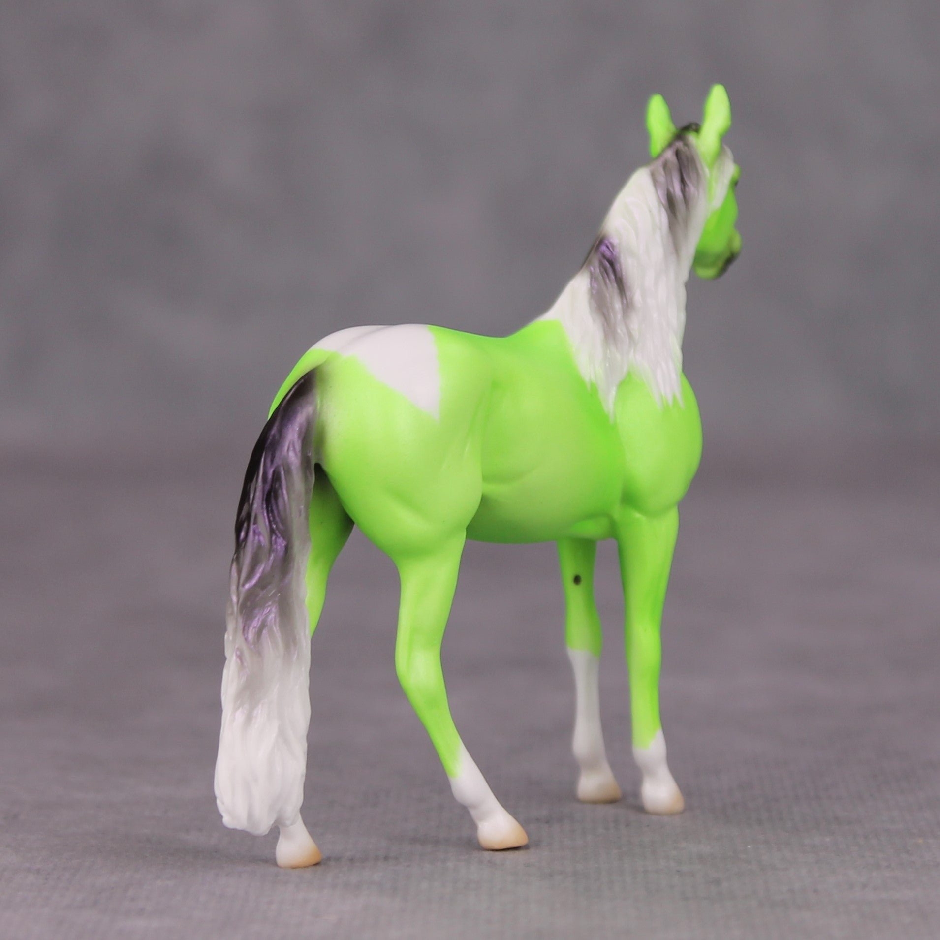 Phineegan OOAK Lime Green Deco Andalusian Chip By Ellen Robbins MM24