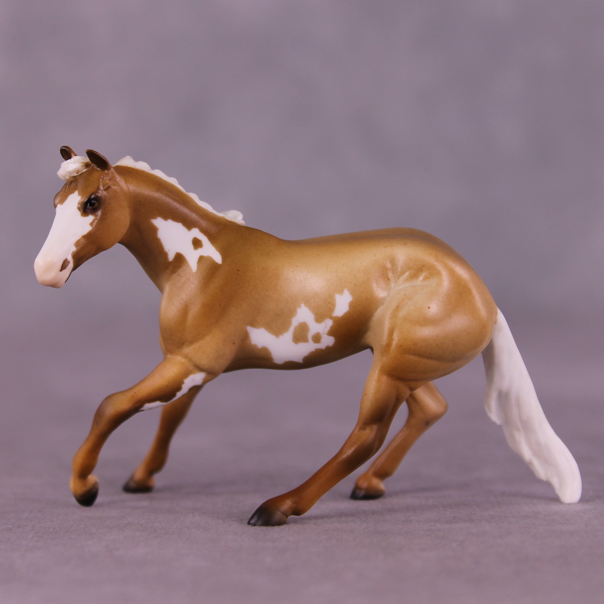 Clackamas OOAK Chip Cutting Horse by Julie Keim Special Chip Drop
