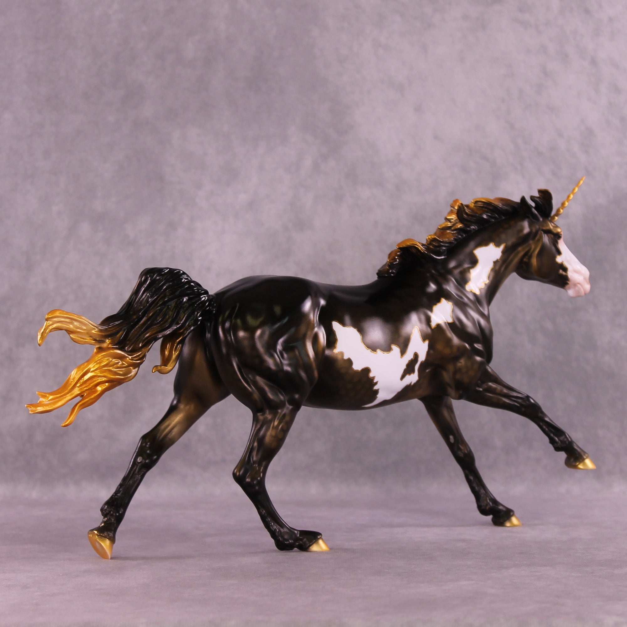 Pre-Order l33t LE-10 FCM Volo by Dawn Quick MM25