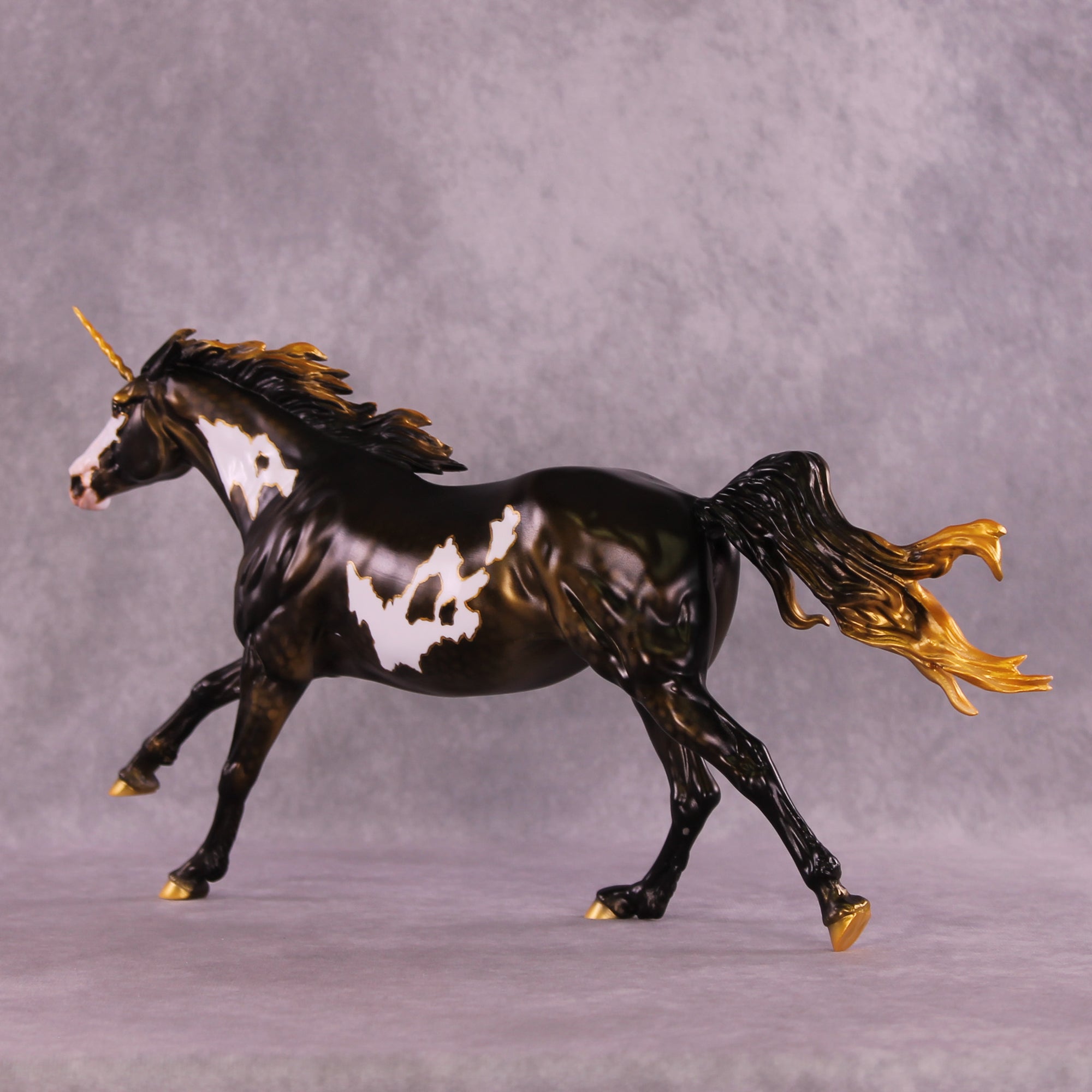 Pre-Order l33t LE-10 FCM Volo by Dawn Quick MM25