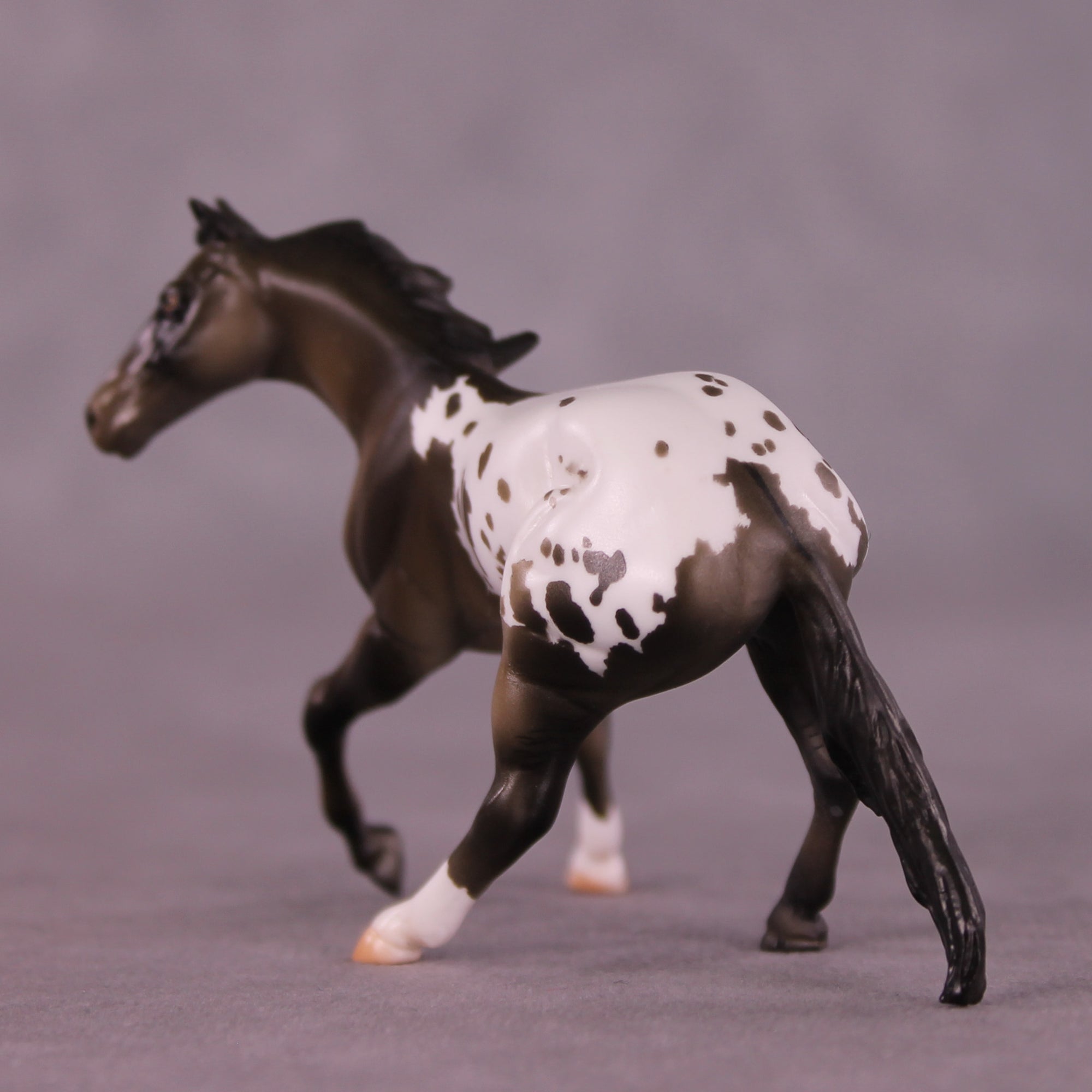 Douglas OOAK Chip Cutting Horse by Julie Keim Special Chip Drop