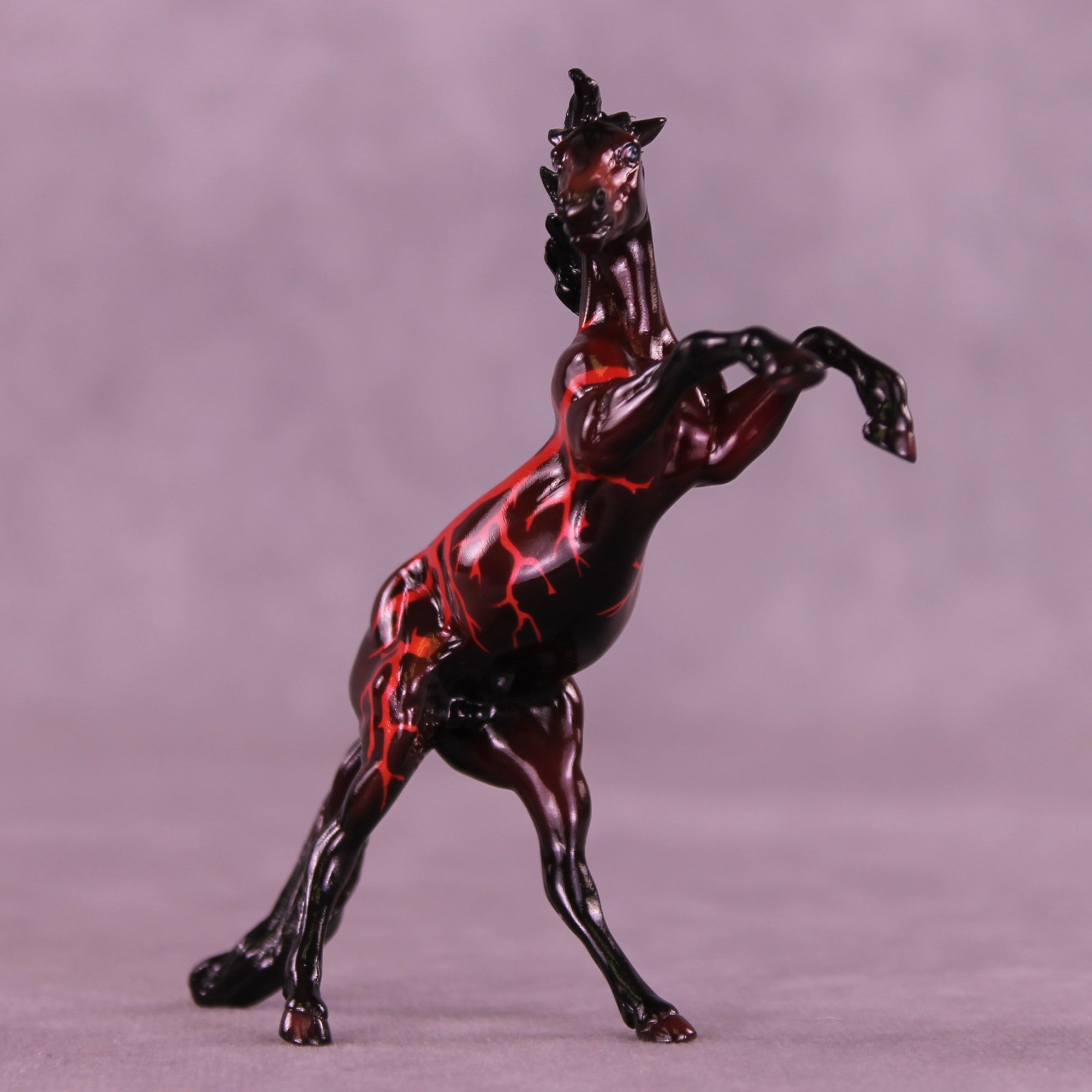 Glossy Telltale LE-10 Chip Mustang by Ellen Robbins YP26