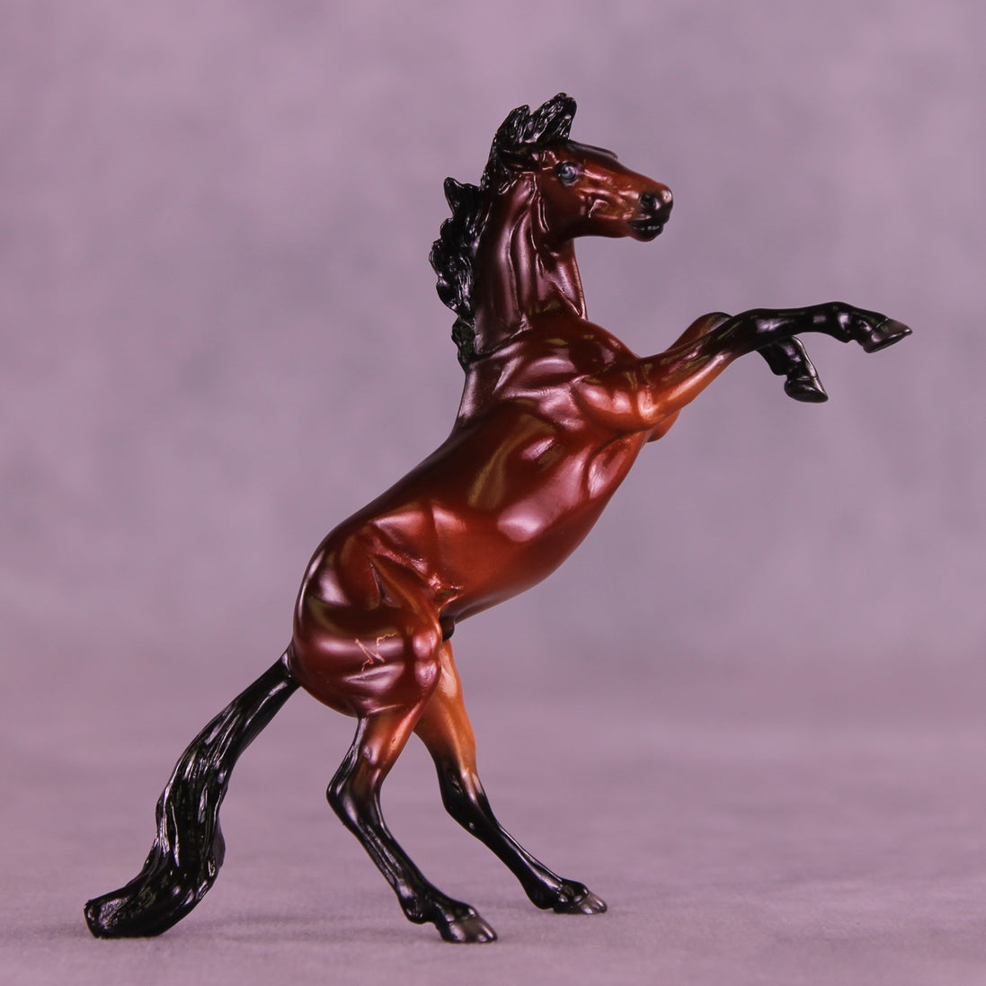 Glossy Dreadful LE-10 Chip Mustang by Ellen Robbins YP26