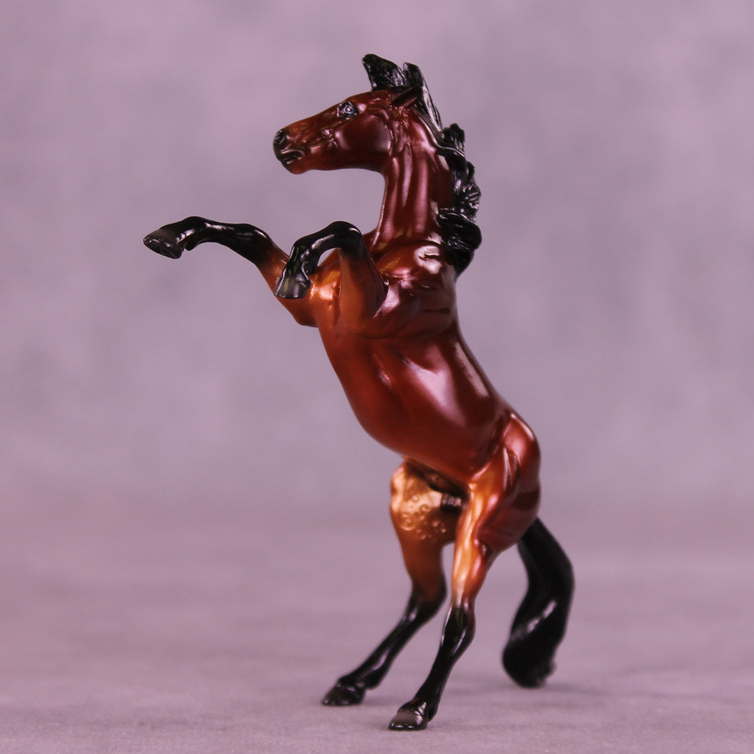 Glossy Dreadful LE-10 Chip Mustang by Ellen Robbins YP26