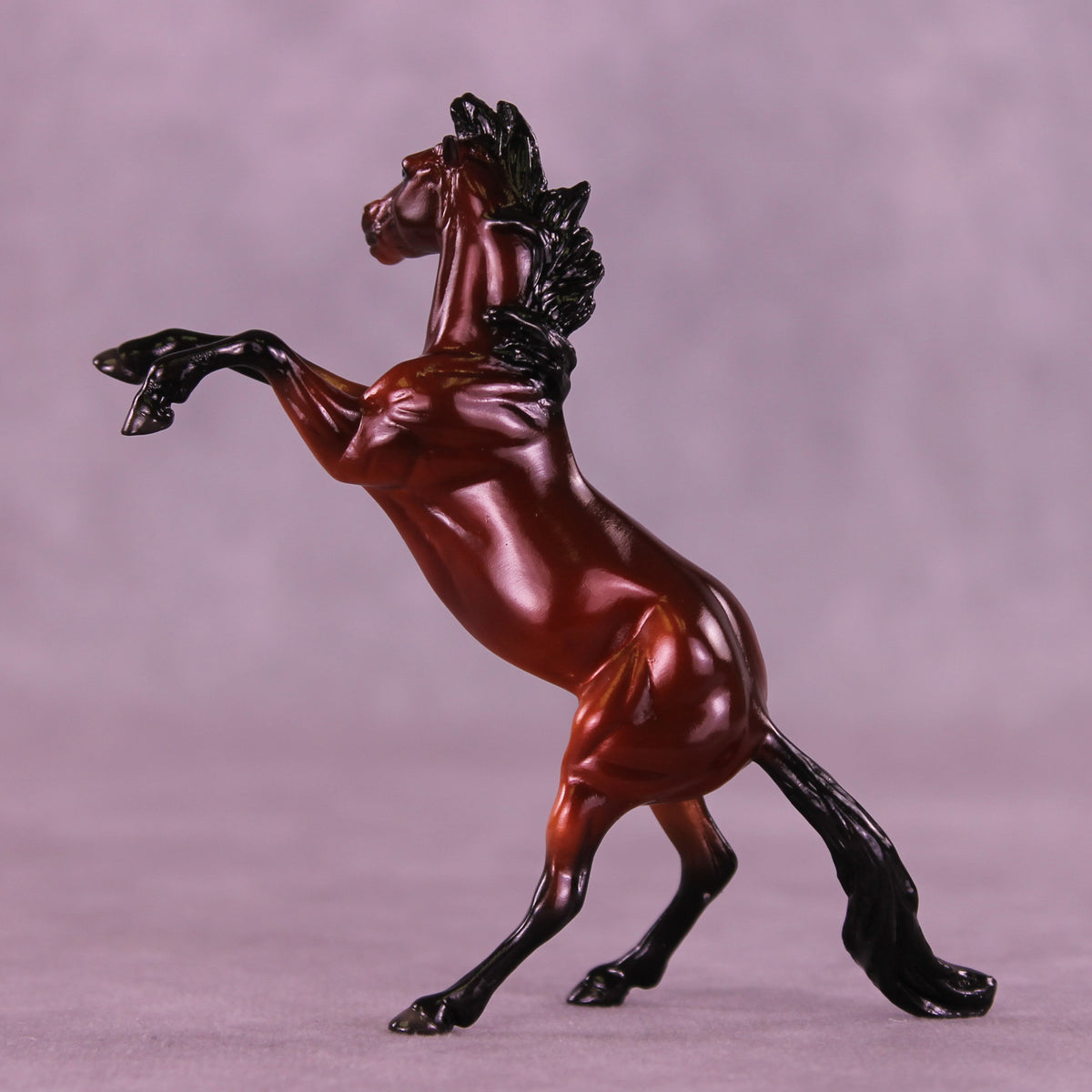 Glossy Dreadful LE-10 Chip Mustang by Ellen Robbins YP26