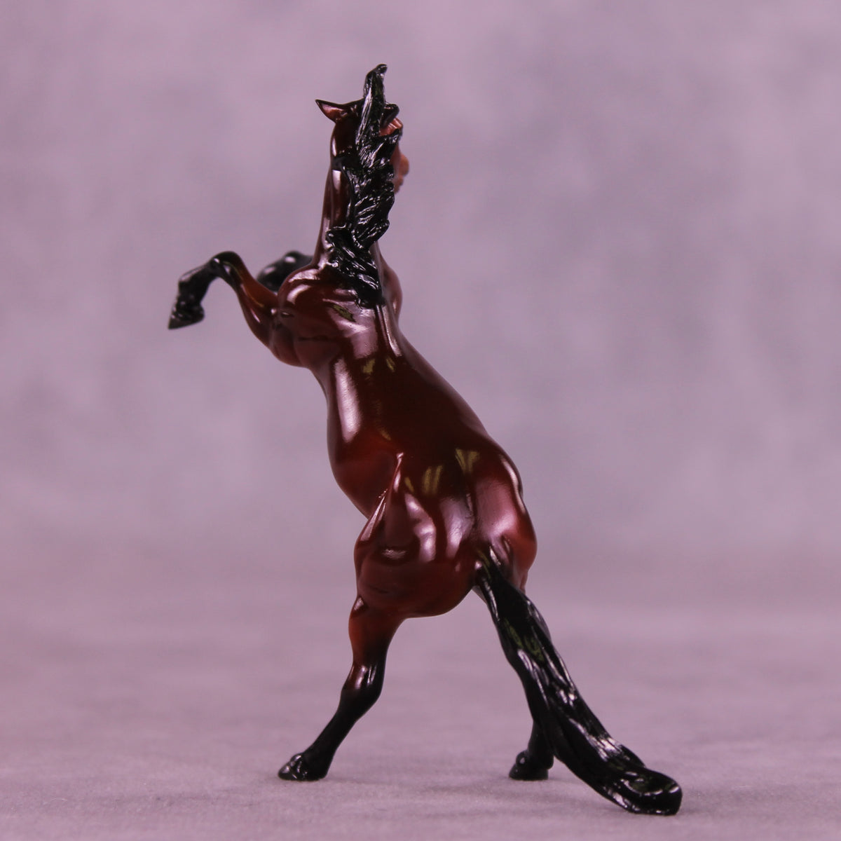 Glossy Dreadful LE-10 Chip Mustang by Ellen Robbins YP26