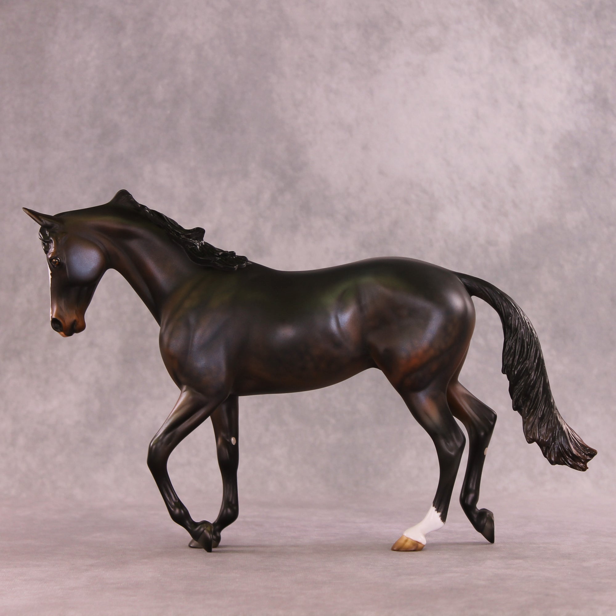 Ipso Facto OOAK Thoroughbred by Julie Keim DDOOAKs26