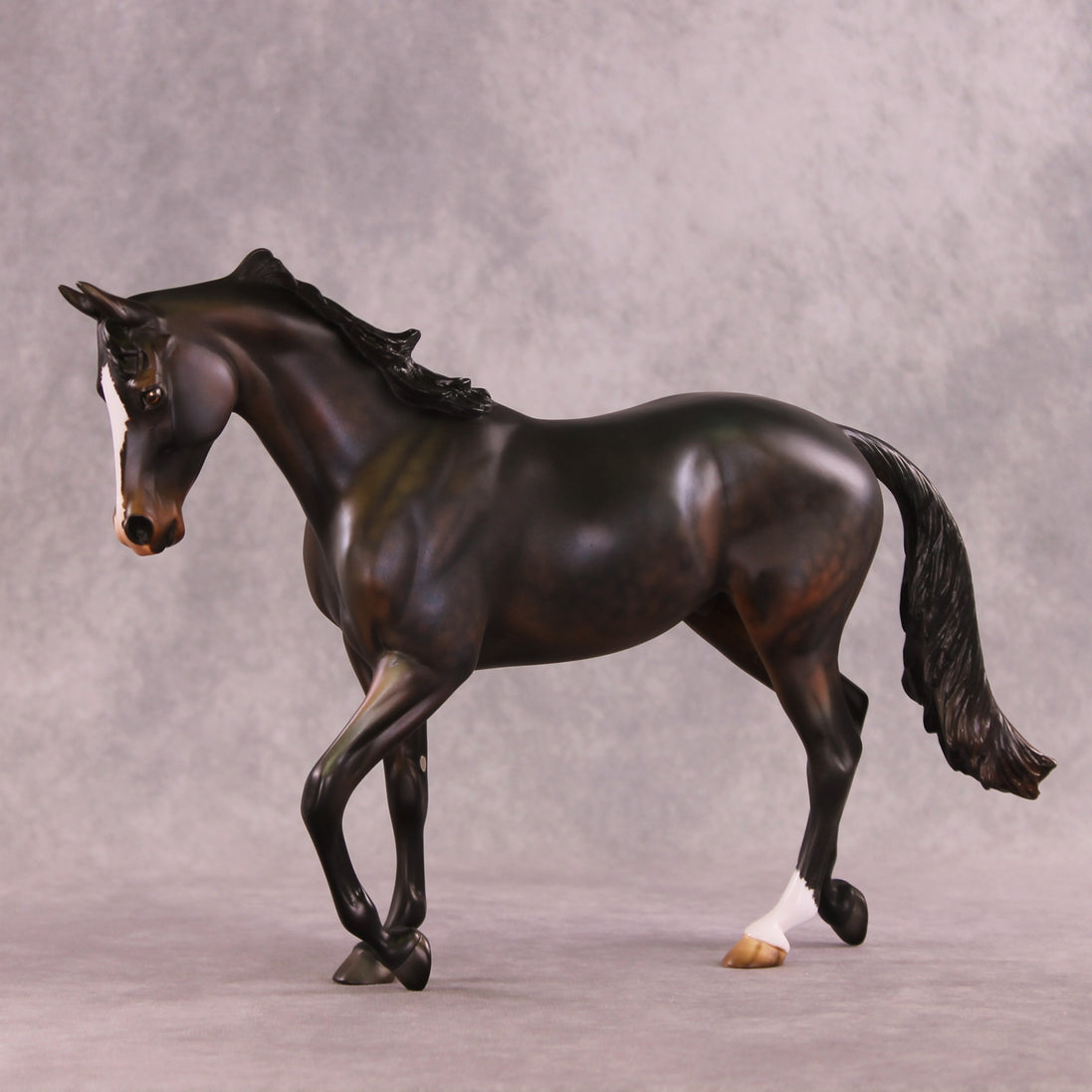 Ipso Facto OOAK Thoroughbred by Julie Keim DDOOAKs26