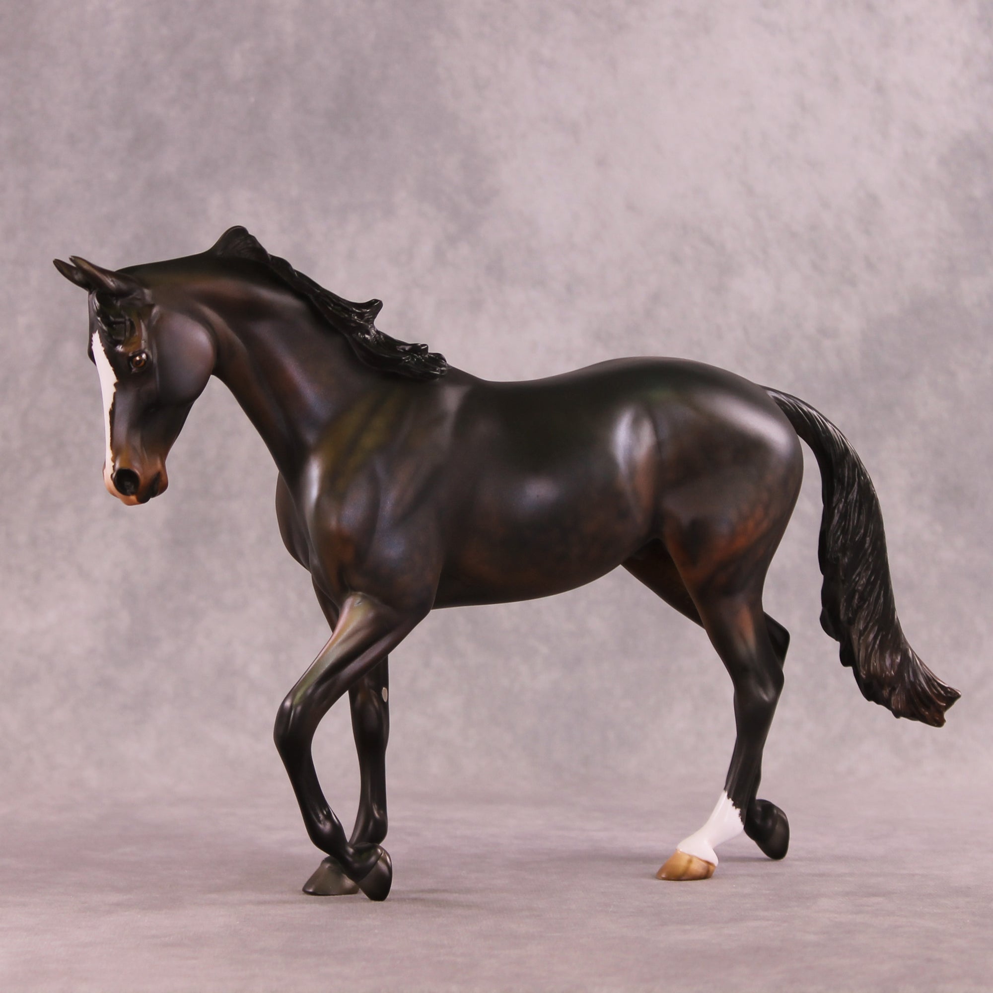 Ipso Facto OOAK Thoroughbred by Julie Keim DDOOAKs26