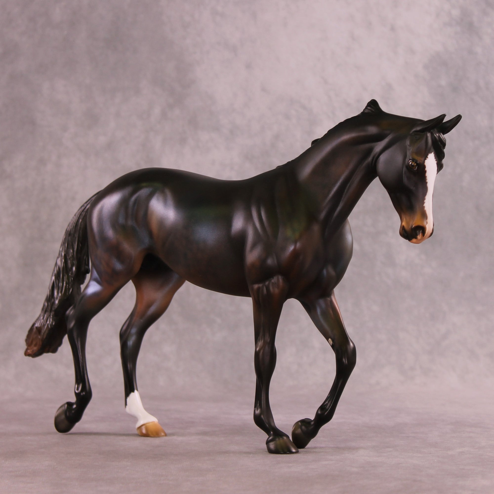 Ipso Facto OOAK Thoroughbred by Julie Keim DDOOAKs26