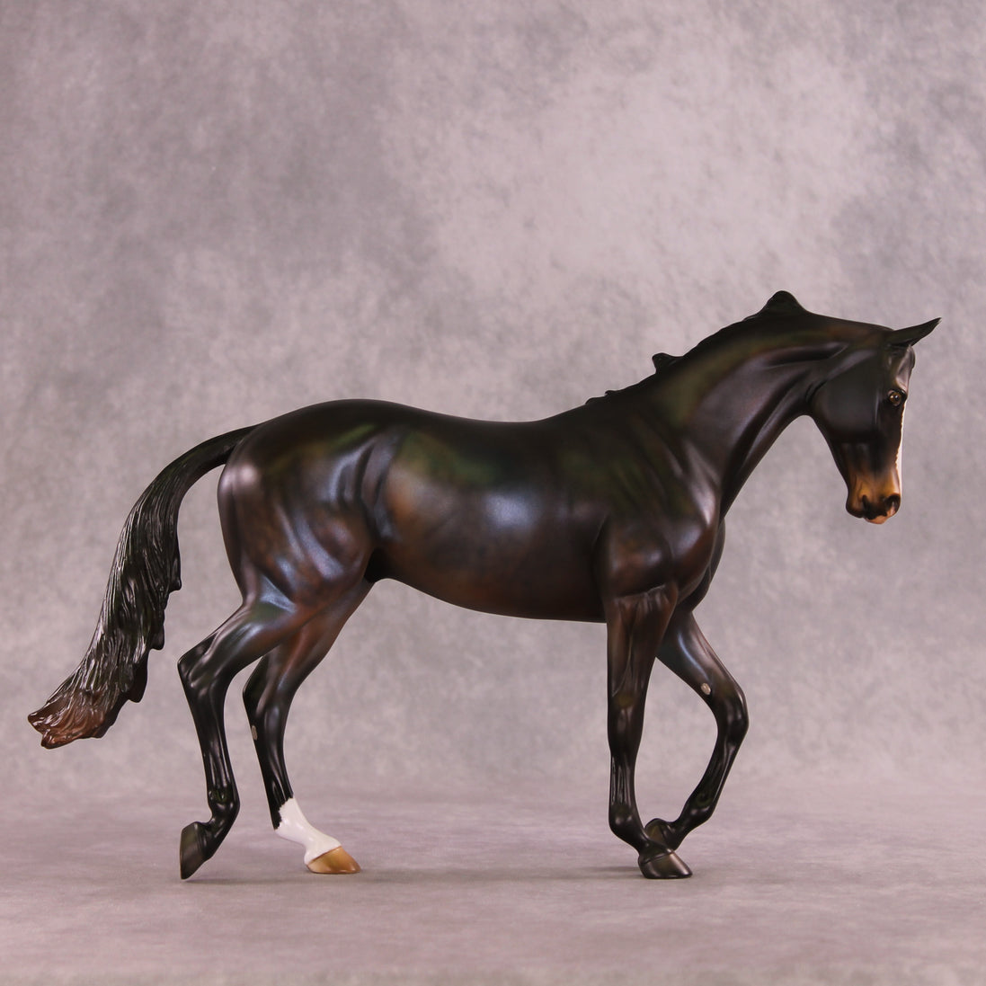Ipso Facto OOAK Thoroughbred by Julie Keim DDOOAKs26