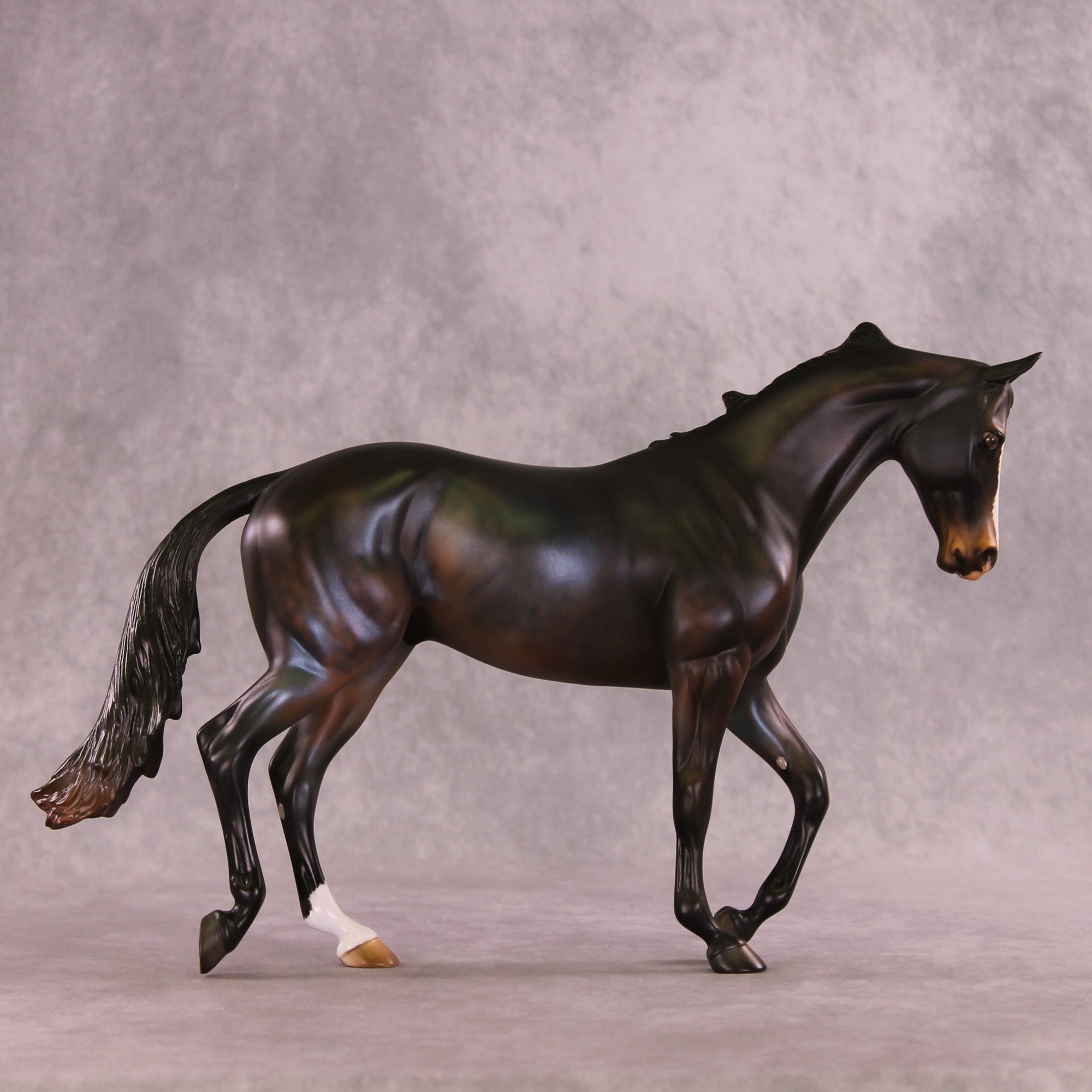 Ipso Facto OOAK Thoroughbred by Julie Keim DDOOAKs26