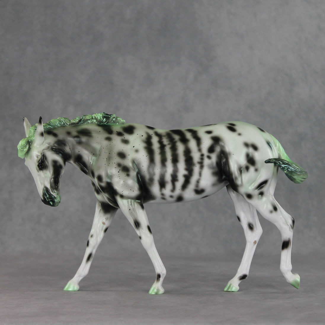 Poison LE-10 EFCM Large Mule by Carissa Mathews VV26