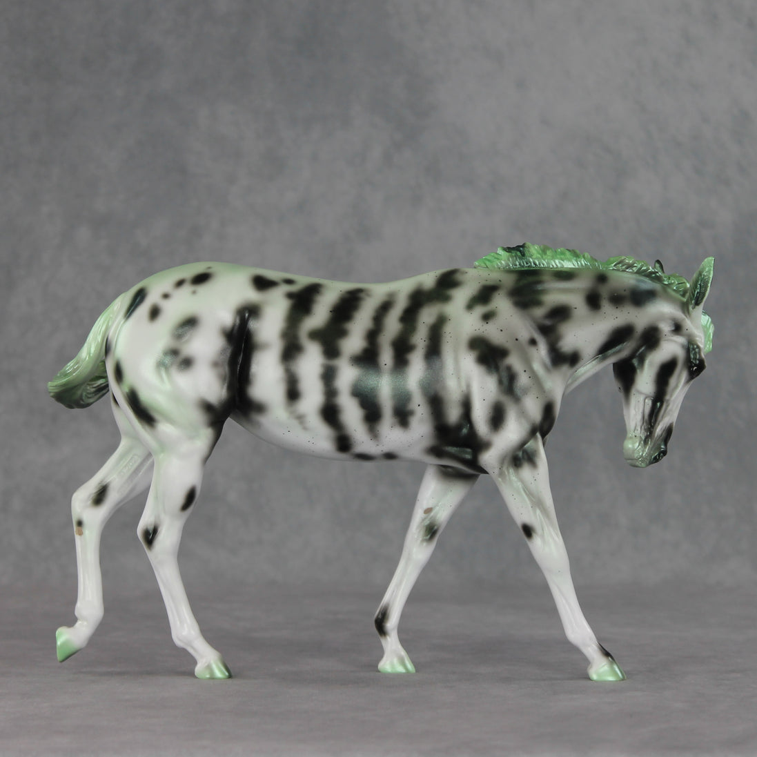 Poison LE-10 EFCM Large Mule by Carissa Mathews VV26