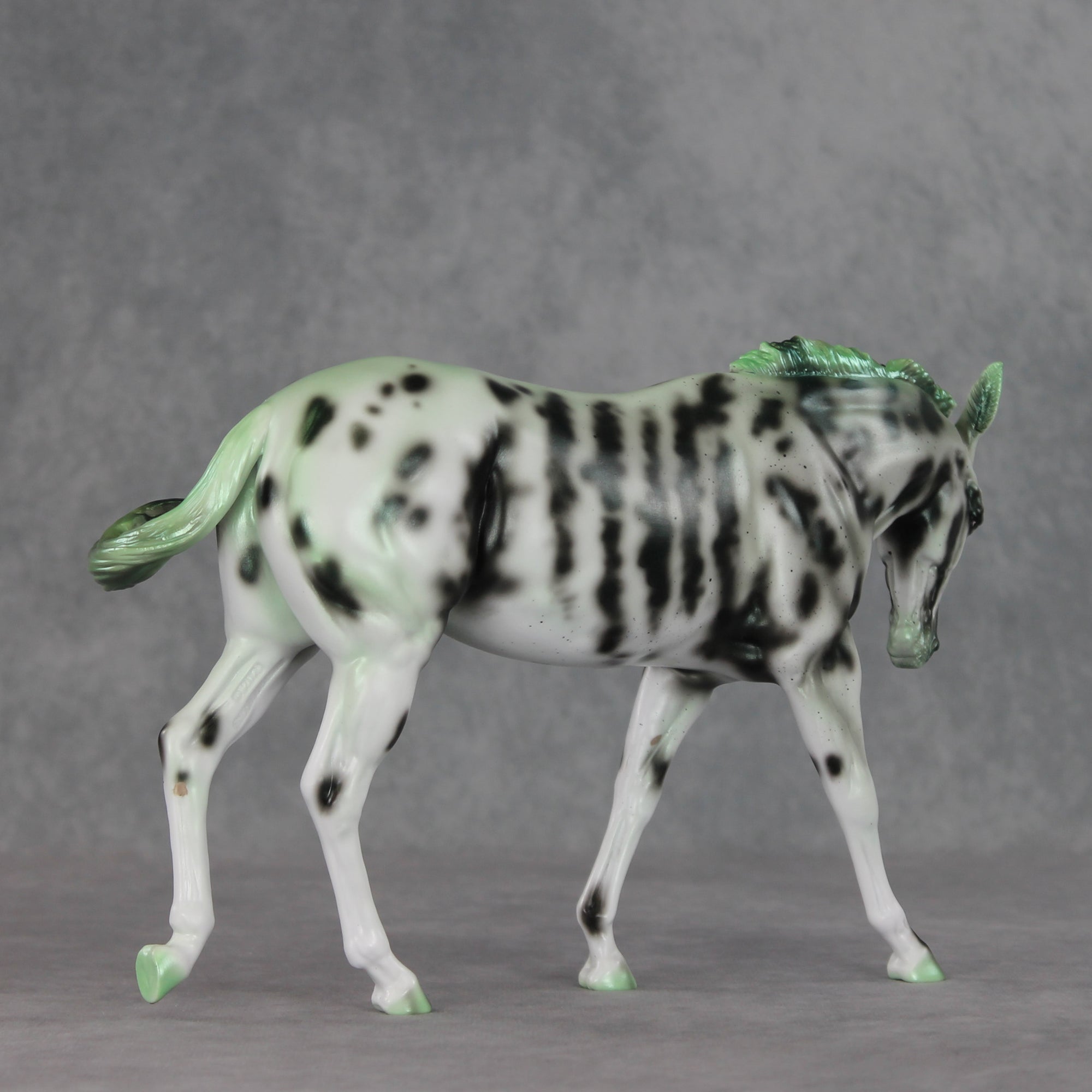 Poison LE-10 EFCM Large Mule by Carissa Mathews VV26