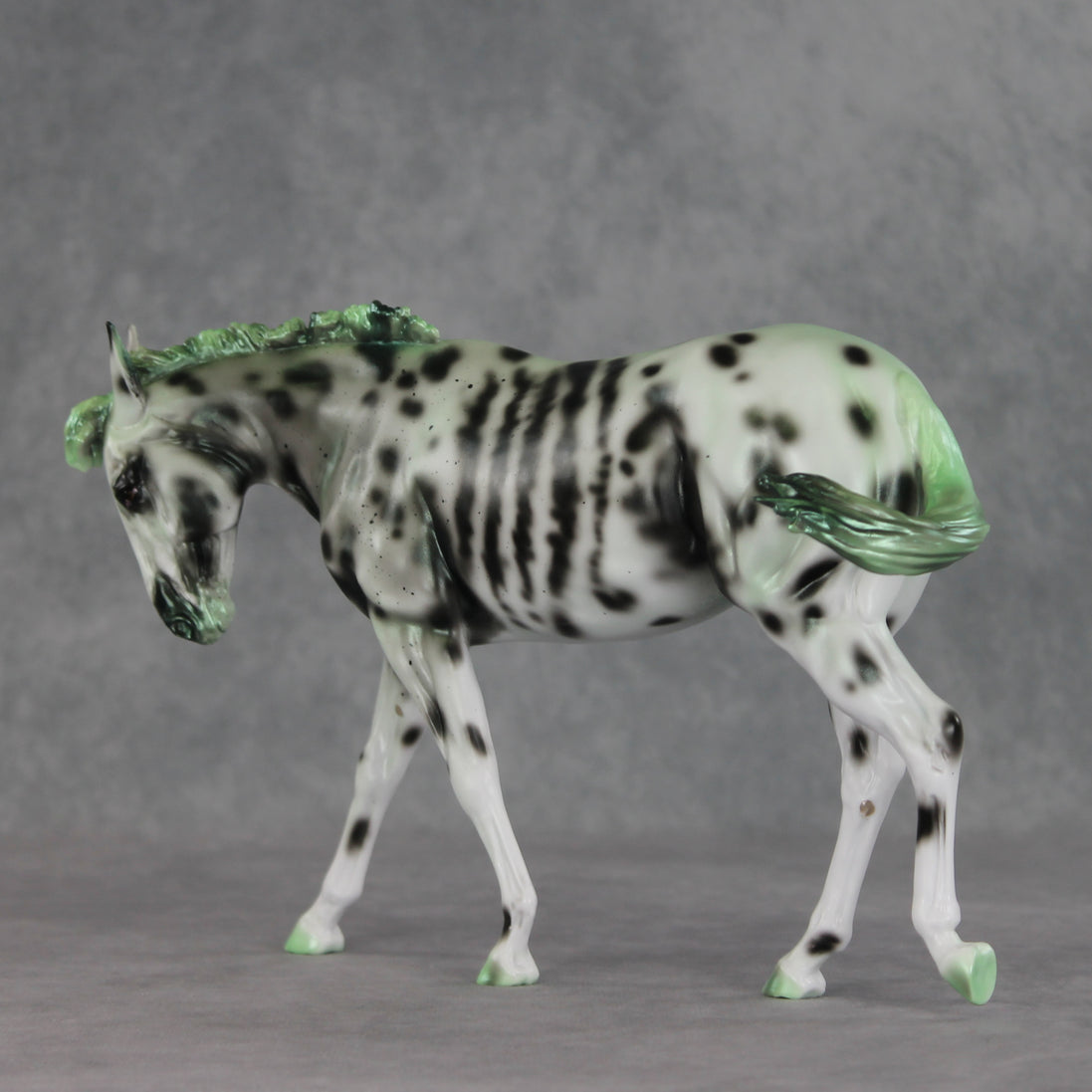 Poison LE-10 EFCM Large Mule by Carissa Mathews VV26