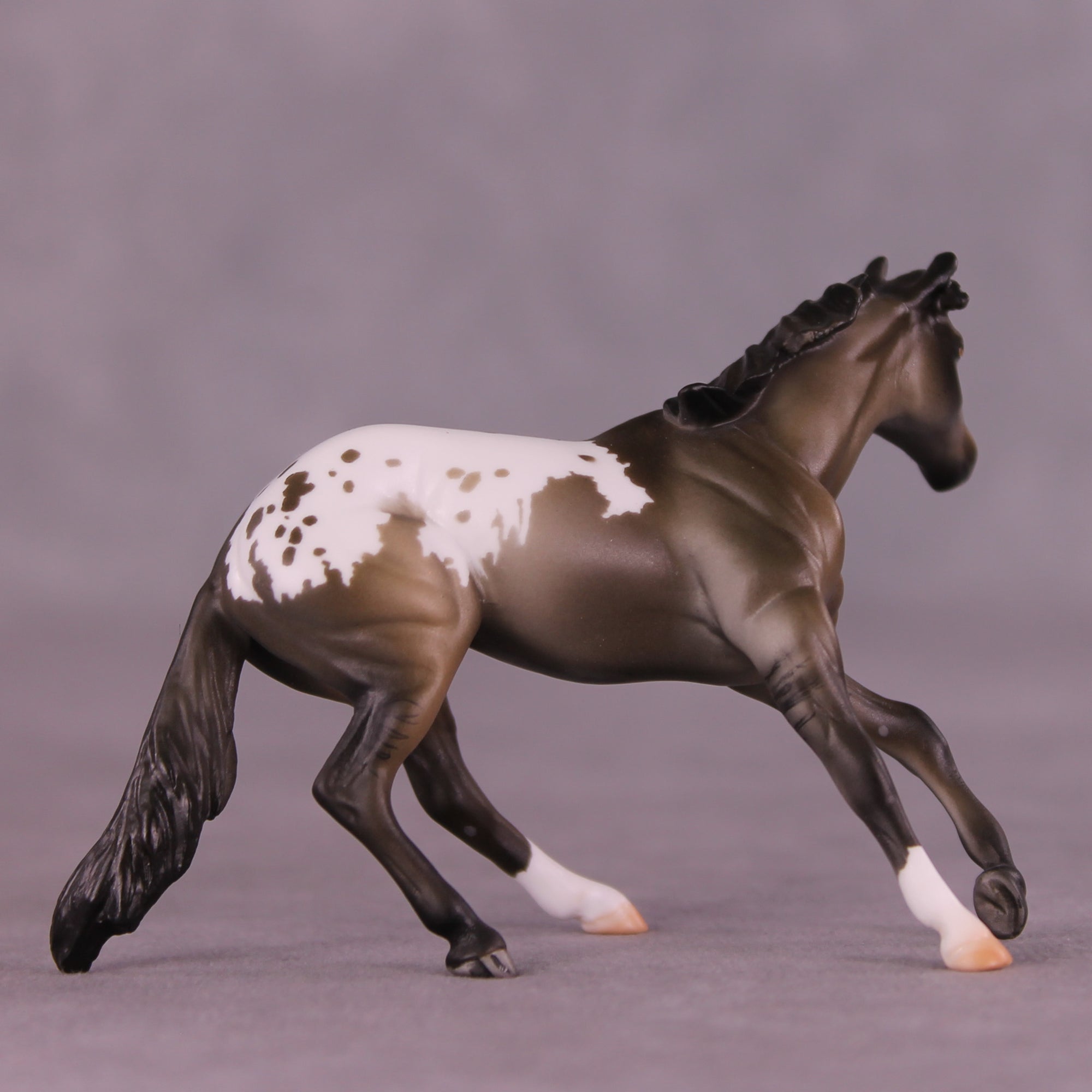 Douglas OOAK Chip Cutting Horse by Julie Keim Special Chip Drop
