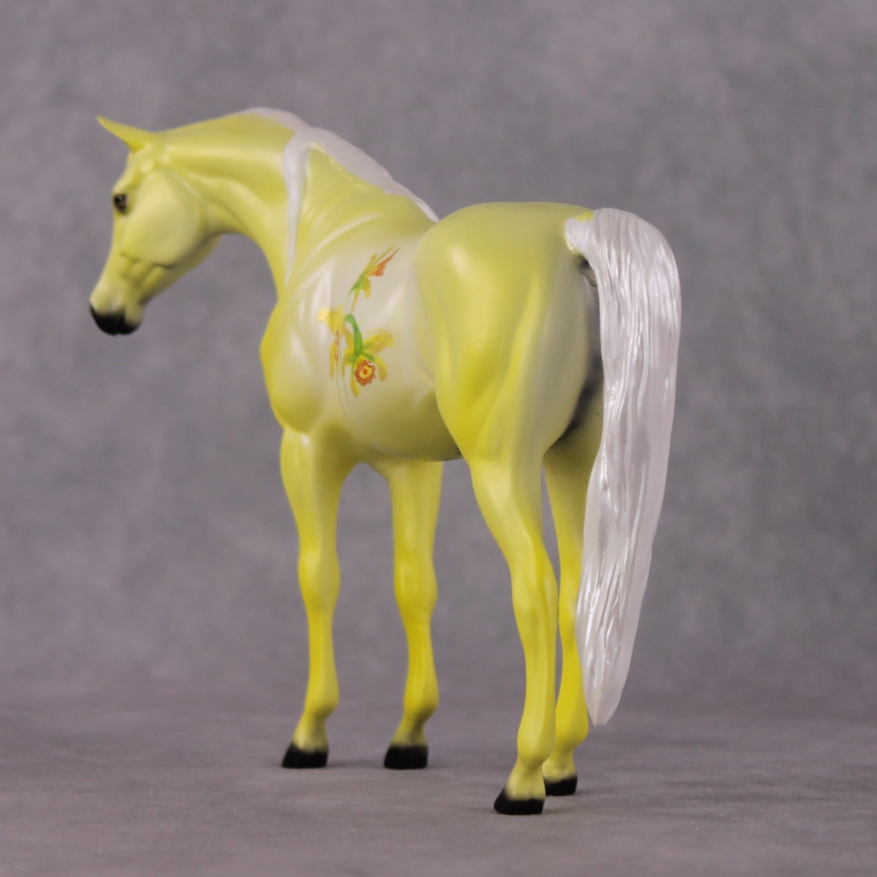 "Ostergloke" LE-3 Pebble Arabian By Dawn Quick March Flower Series FS25