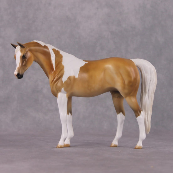 "Paskilja" LE-9 Arabian Pebble By Julie Keim March Flower Series FS25