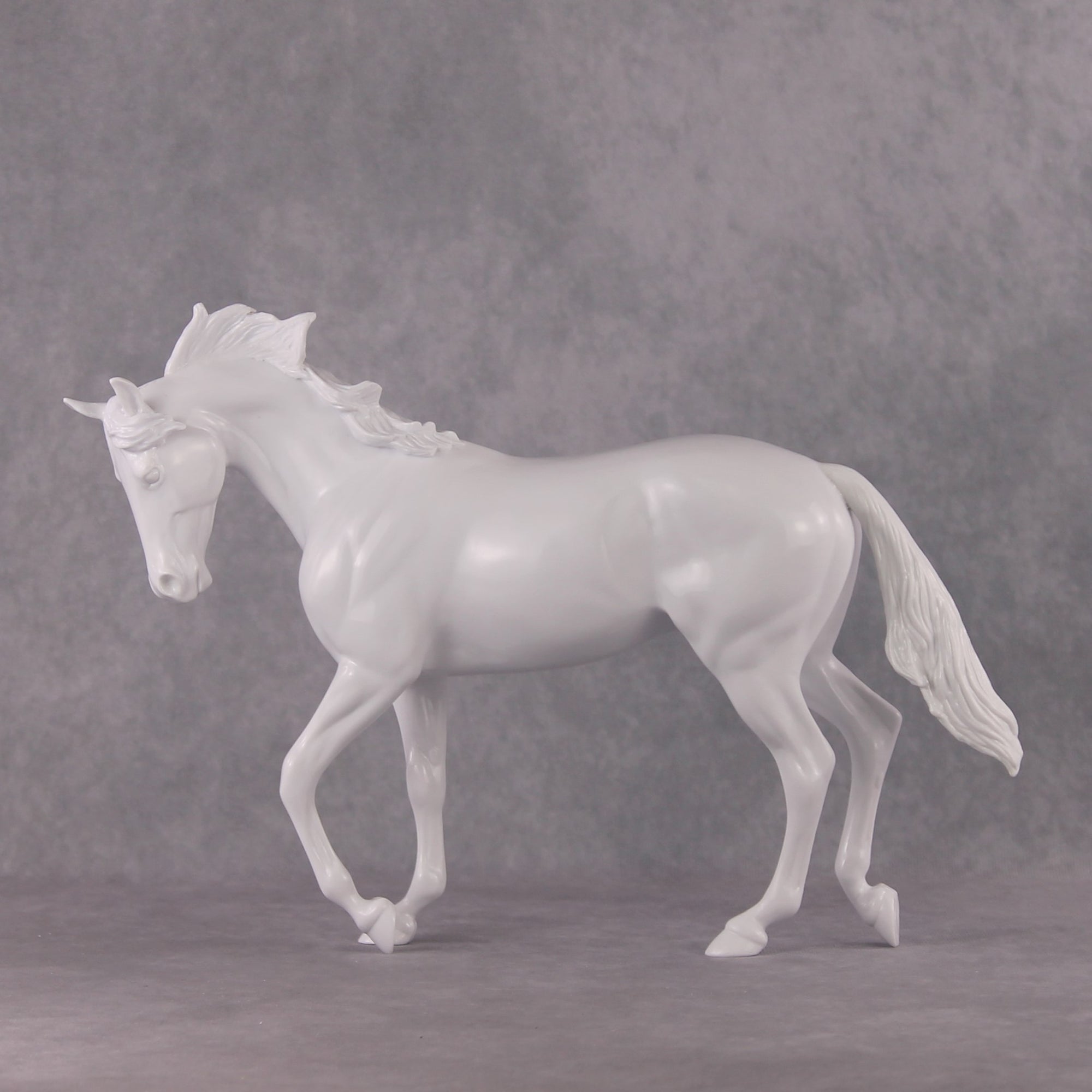 DAH25 Stone Custom Thoroughbred - March Release PM204