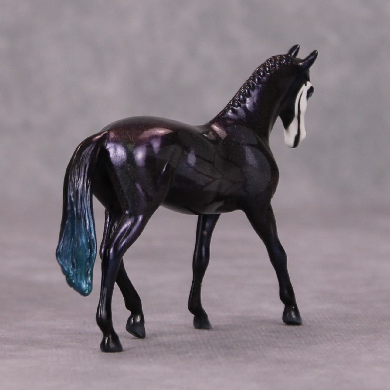 Teal Tail OOAK Deco Rainbow Bird Skull Warmblood Chip By Pernille Forsberg Bojsen November 2024