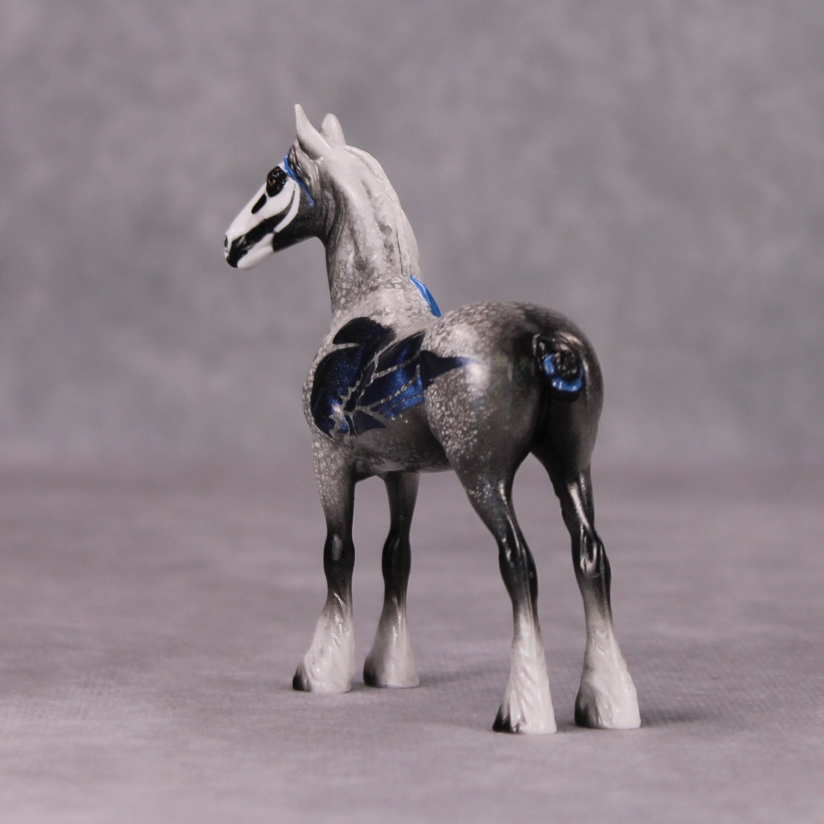 Blueper Crow OOAK Deco Grey Blue Draft Chip By Pernille Forsberg Futmælkspiraten Bøjsen November 2024