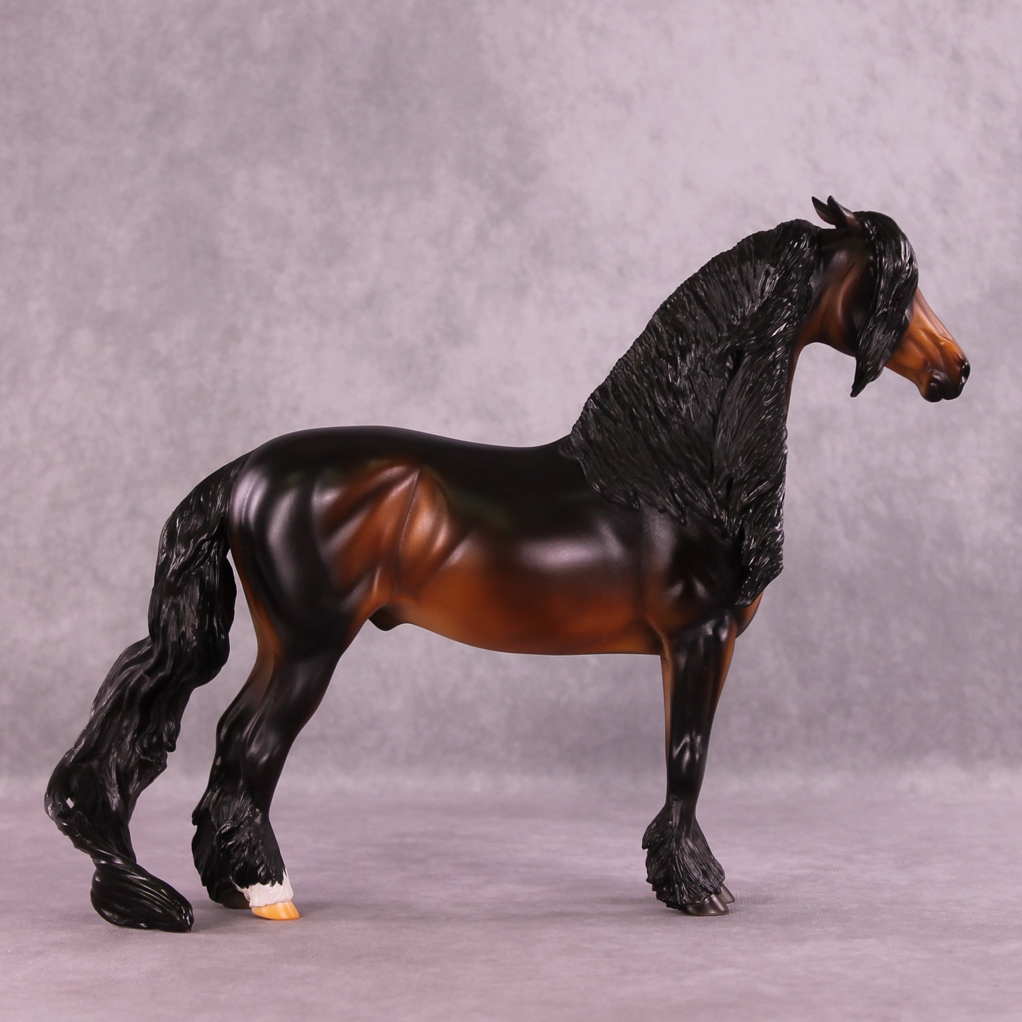 Incognito Mode LE-5 EFCM Morgan by Carissa Mathews MM25