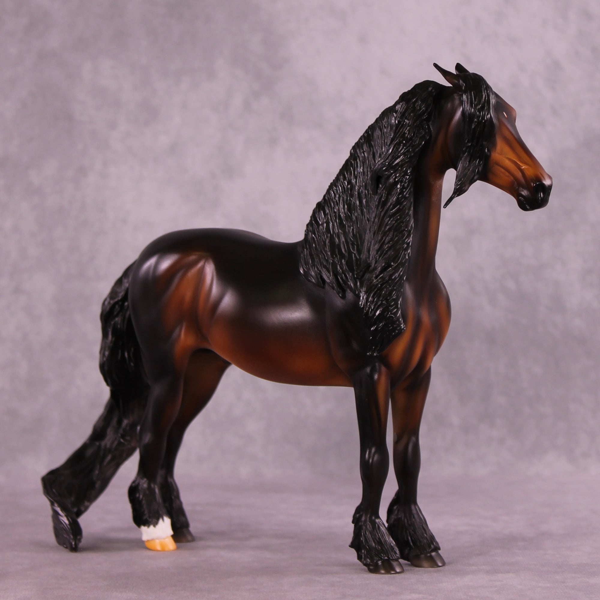 Incognito Mode LE-5 EFCM Morgan by Carissa Mathews MM25