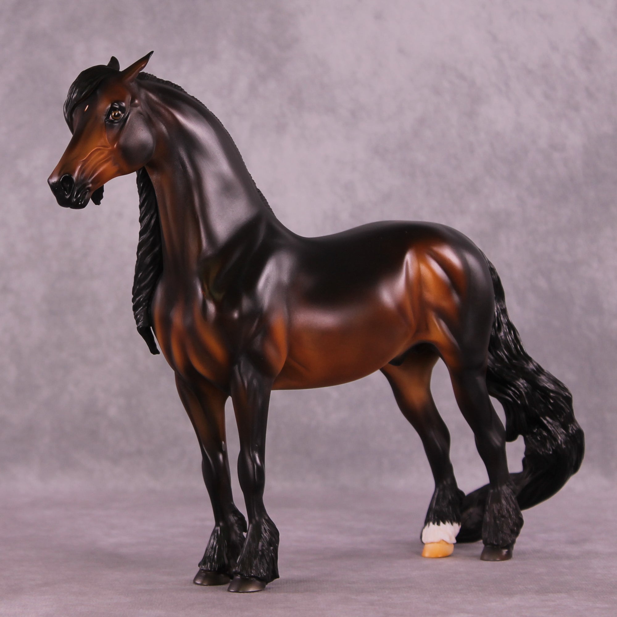 Incognito Mode LE-5 EFCM Morgan by Carissa Mathews MM25