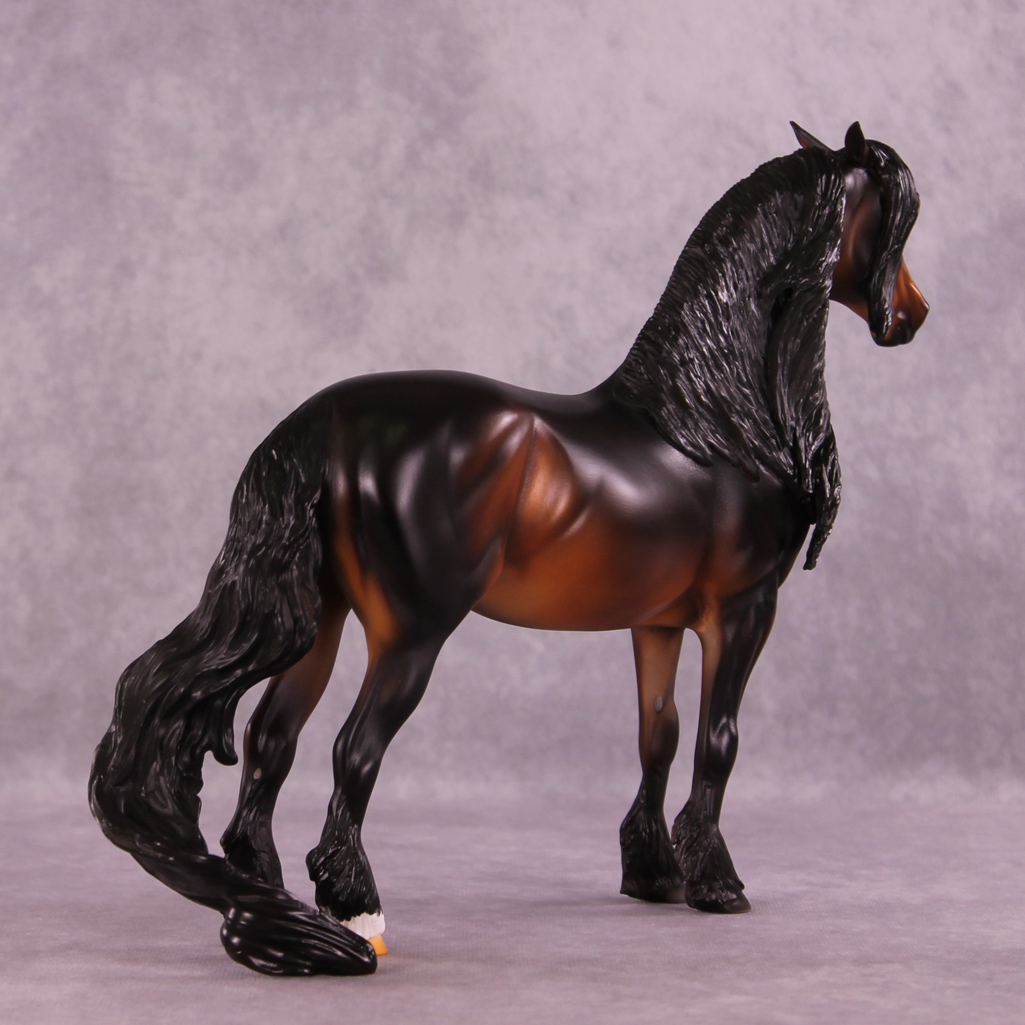 Incognito Mode LE-5 EFCM Morgan by Carissa Mathews MM25