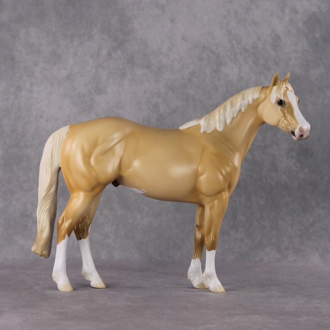 "Winslow" LE-3 2025 Namopaimo Prize Models FCM ISH By Ellen Robbins