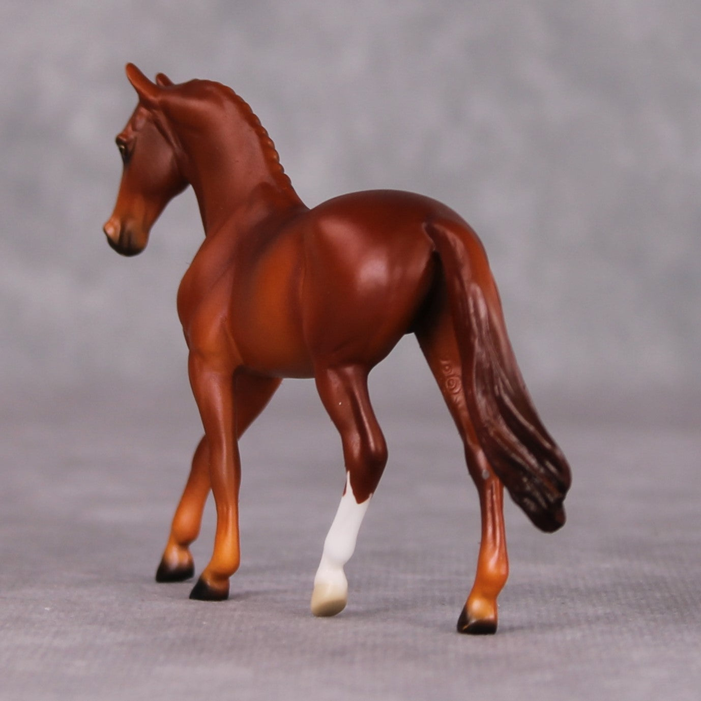 Dodger - Oliver Twist Chip LE-3 Chestnut Warmblood Chip Painted By Ellen Robbins CL24