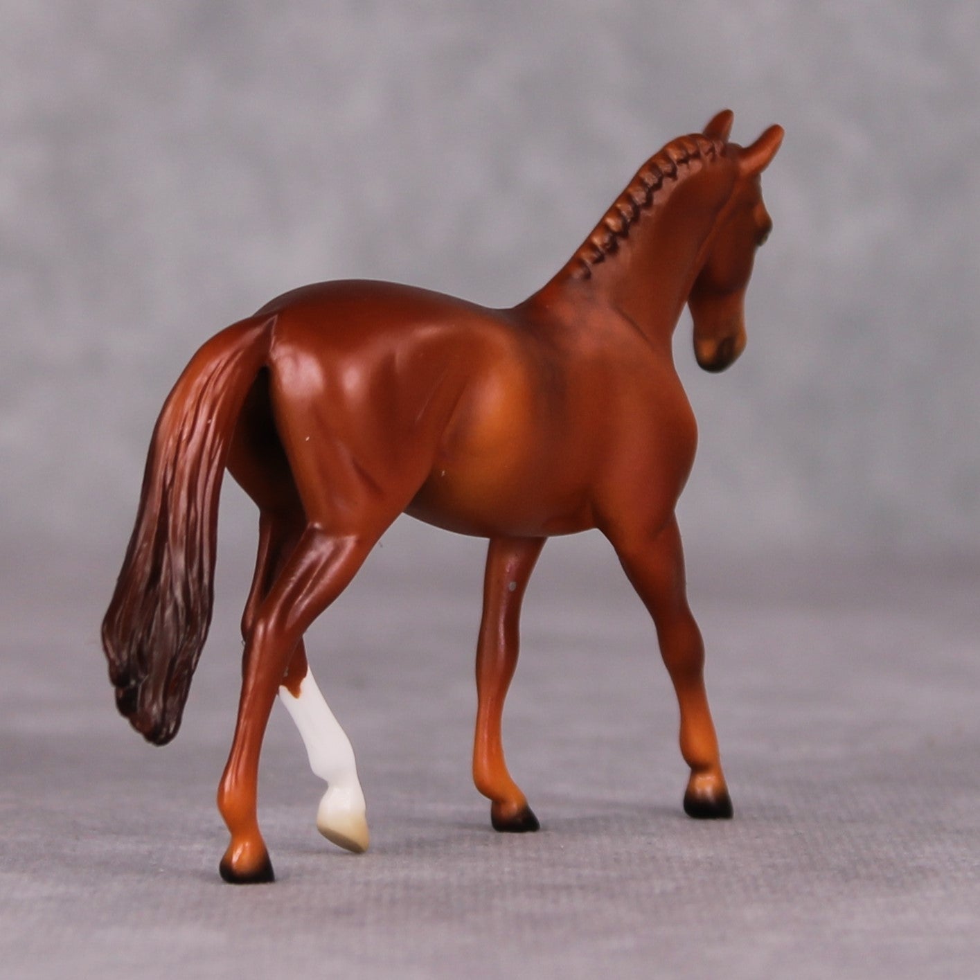 Dodger - Oliver Twist Chip LE-3 Chestnut Warmblood Chip Painted By Ellen Robbins CL24