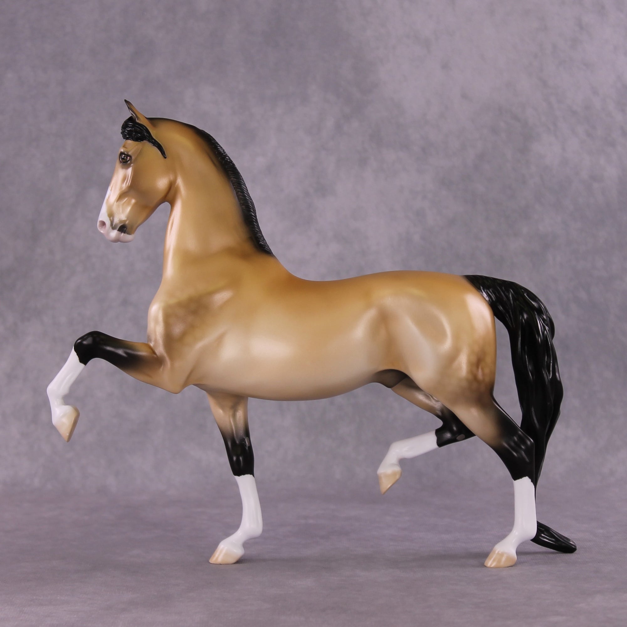"Fayette" OOAK FCM Saddlebred by Ellen Robbins SHCF25