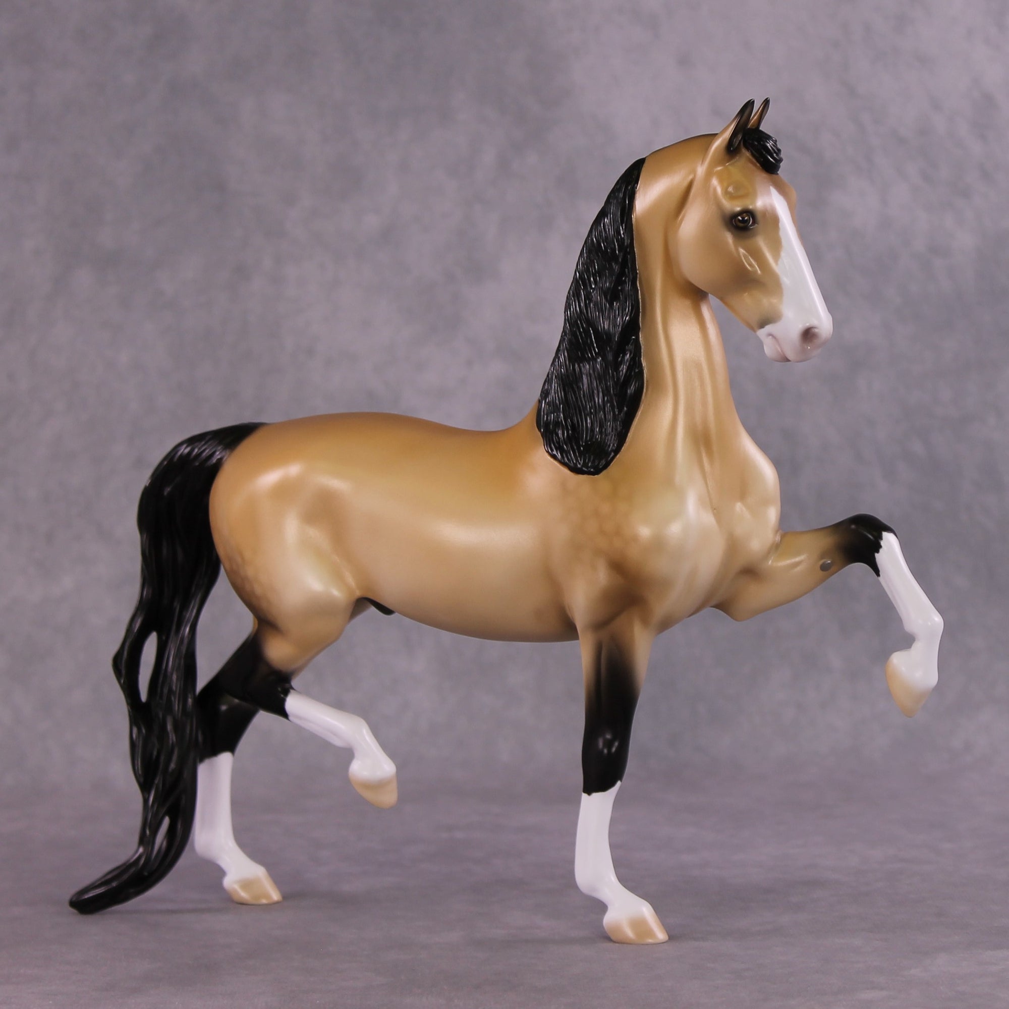 "Fayette" OOAK FCM Saddlebred by Ellen Robbins SHCF25