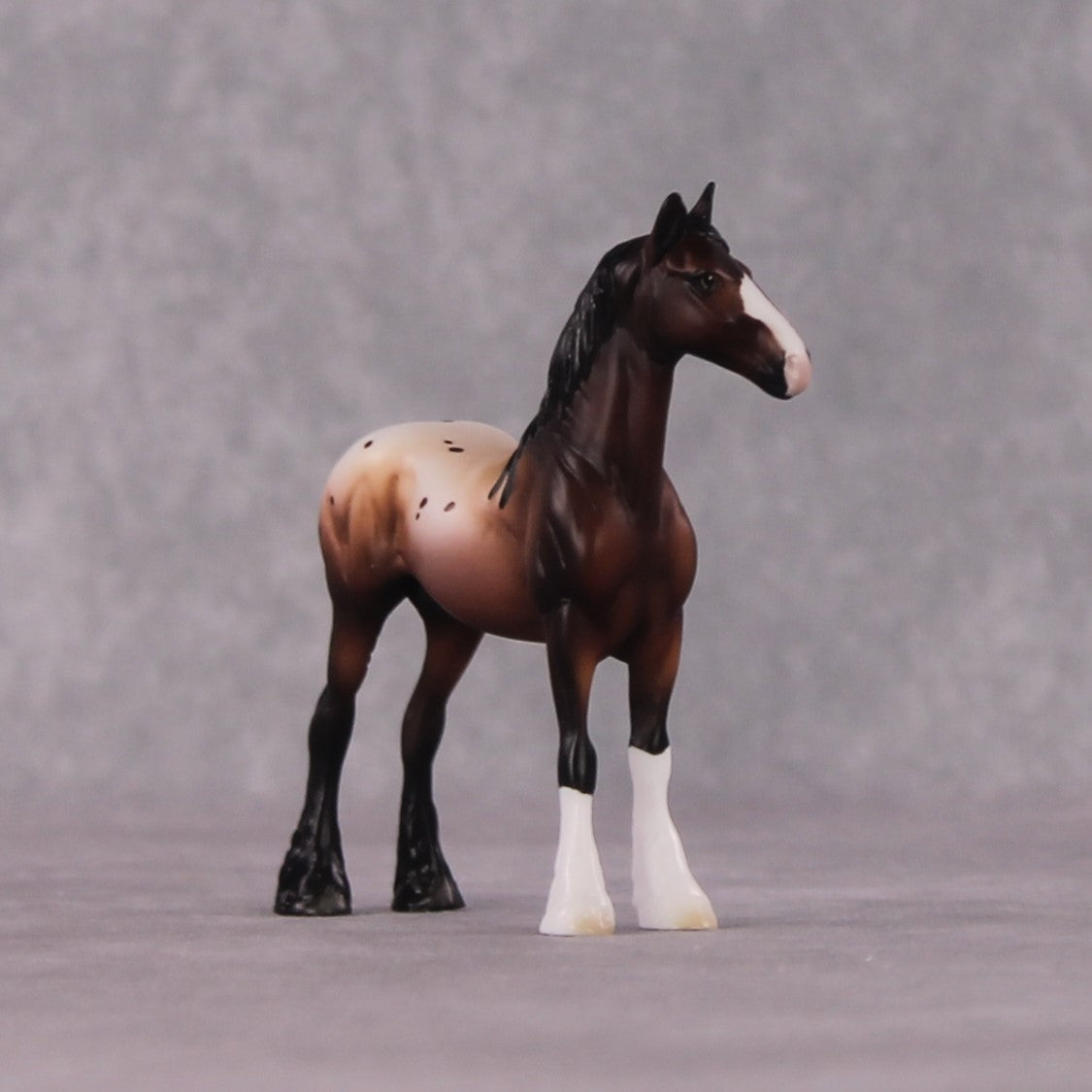 "Cinna The Poet" LE-5 Standing Drafter Chip By Ellen Robbins CL25 Classic Lit Chips