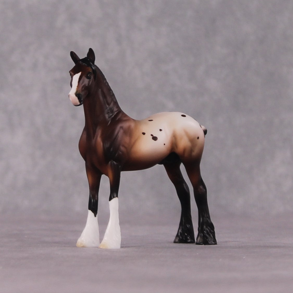 "Cinna The Poet" LE-5 Standing Drafter Chip By Ellen Robbins CL25 Classic Lit Chips